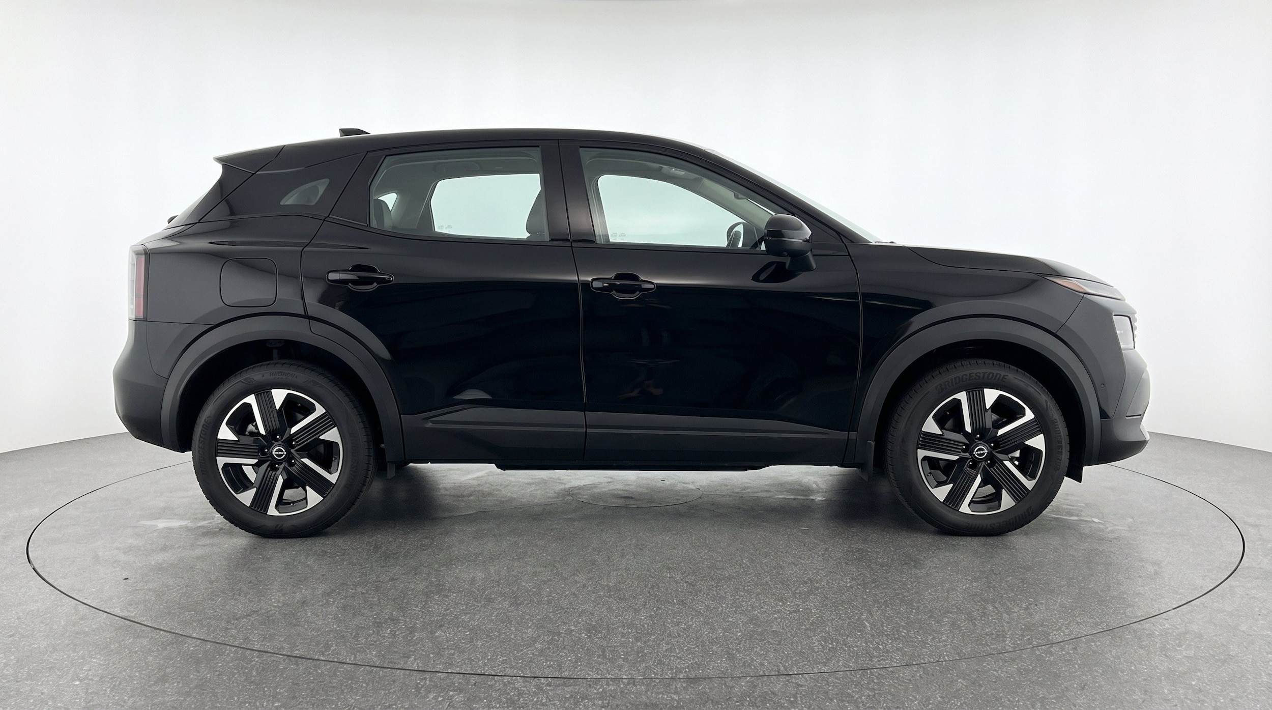 Thumbnail: 2026 Nissan Kicks - 11