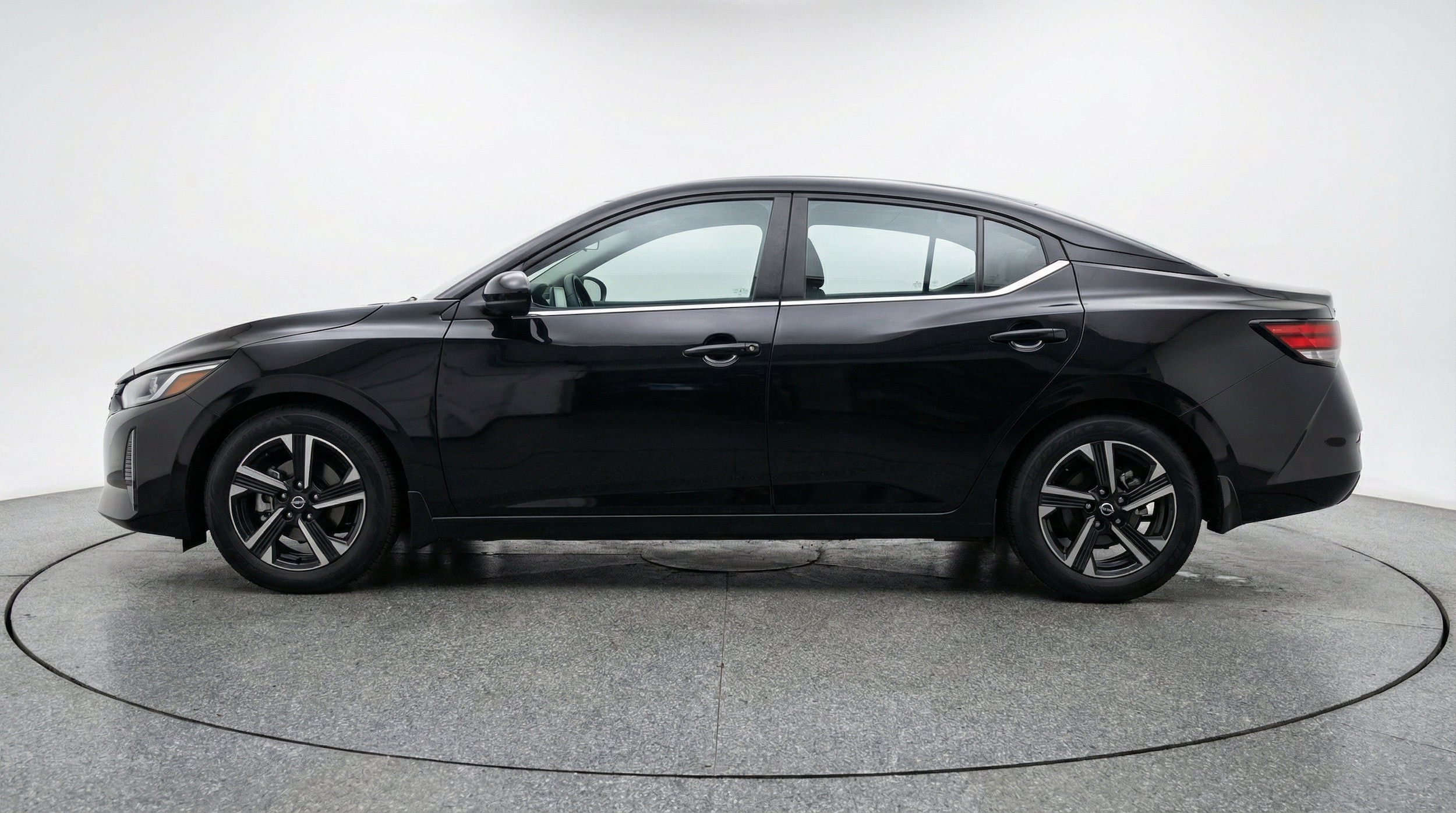 Thumbnail: 2025 Nissan Sentra - 5