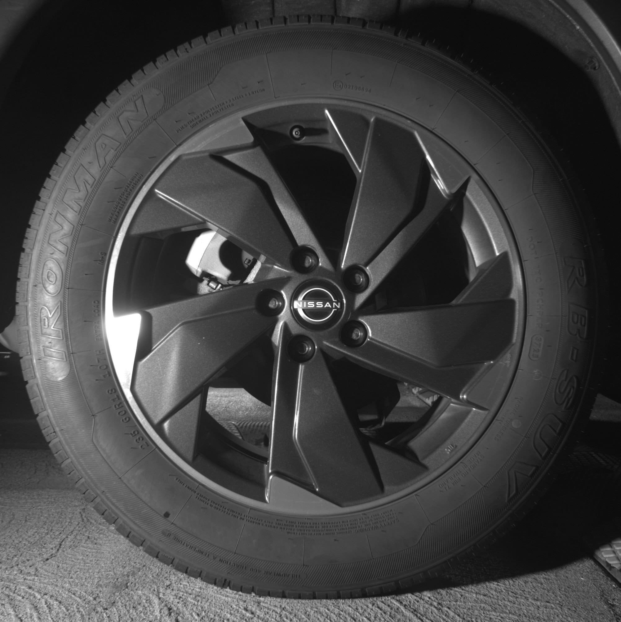 Thumbnail: 2025 Nissan Rogue - 15