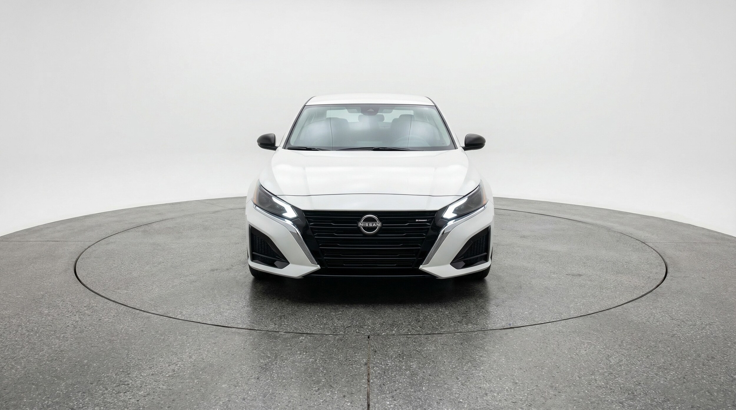 Thumbnail: 2025 Nissan Altima - 2