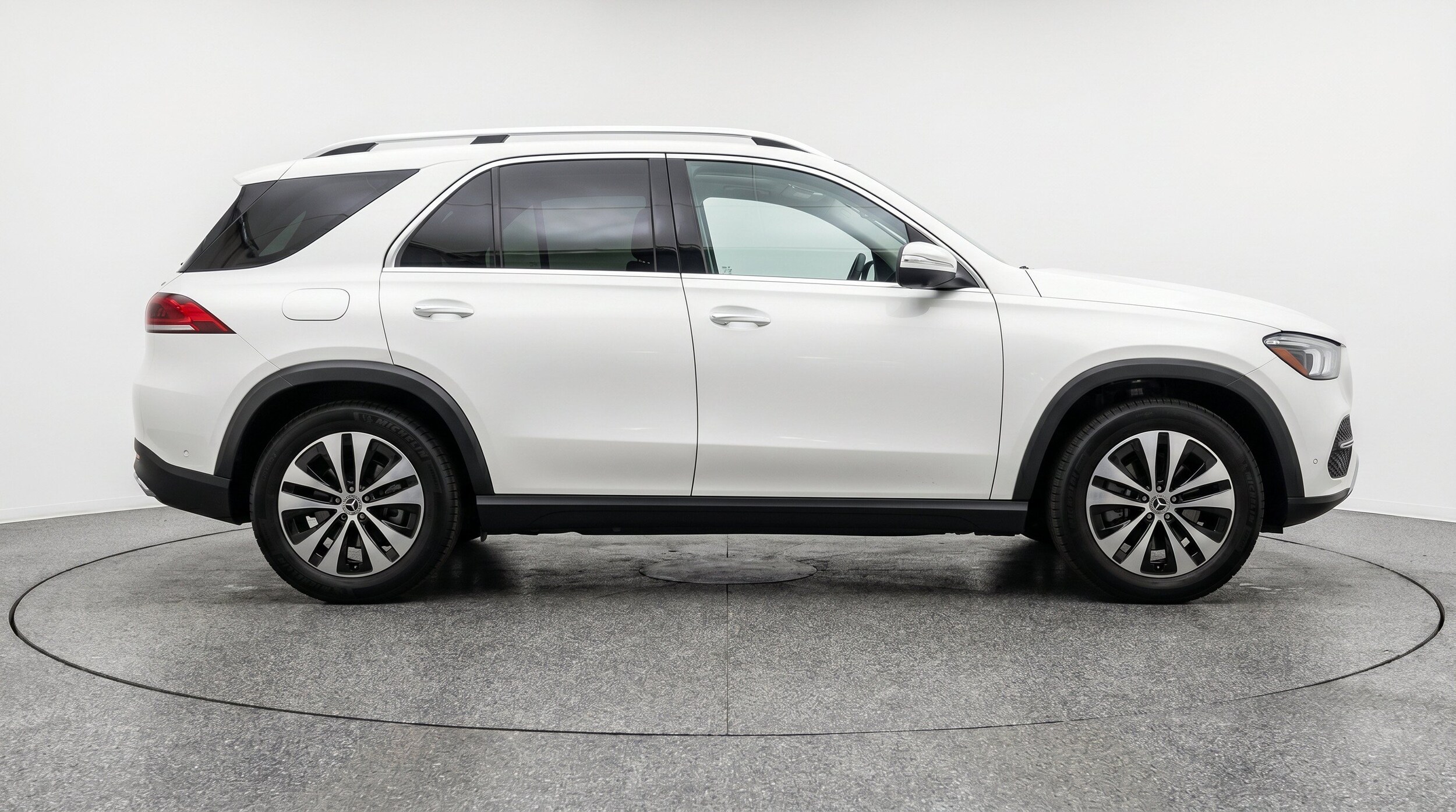 Thumbnail: 2026 Mercedes-Benz GLE - 11
