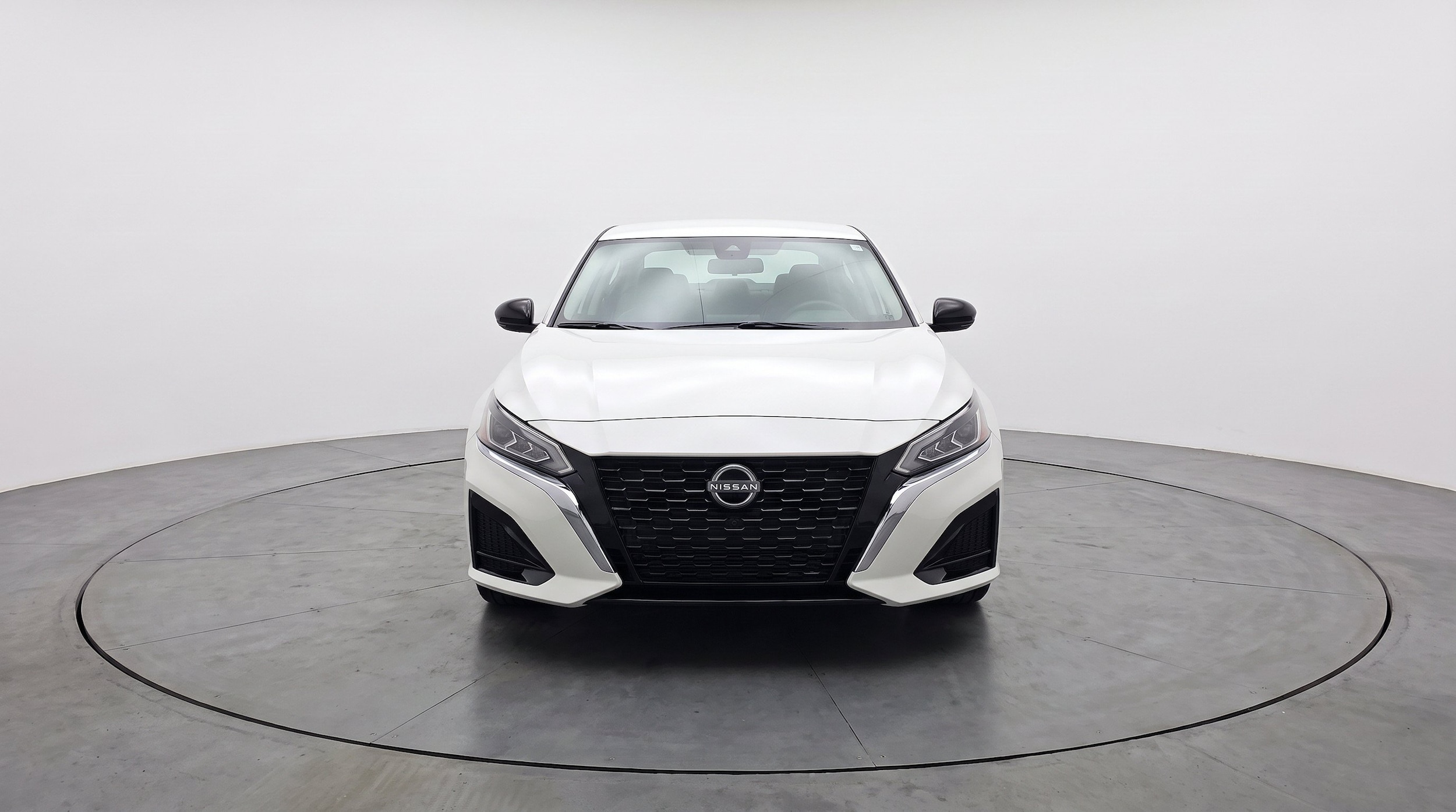 Thumbnail: 2025 Nissan Altima - 2