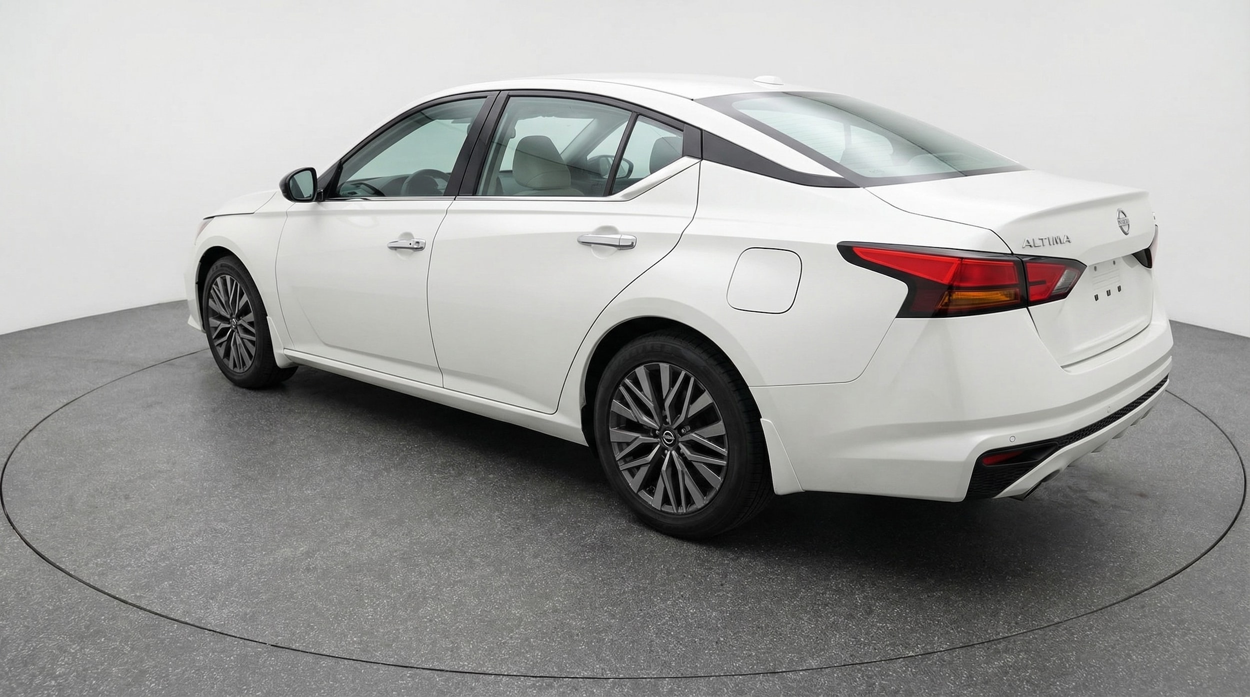 Thumbnail: 2025 Nissan Altima - 5