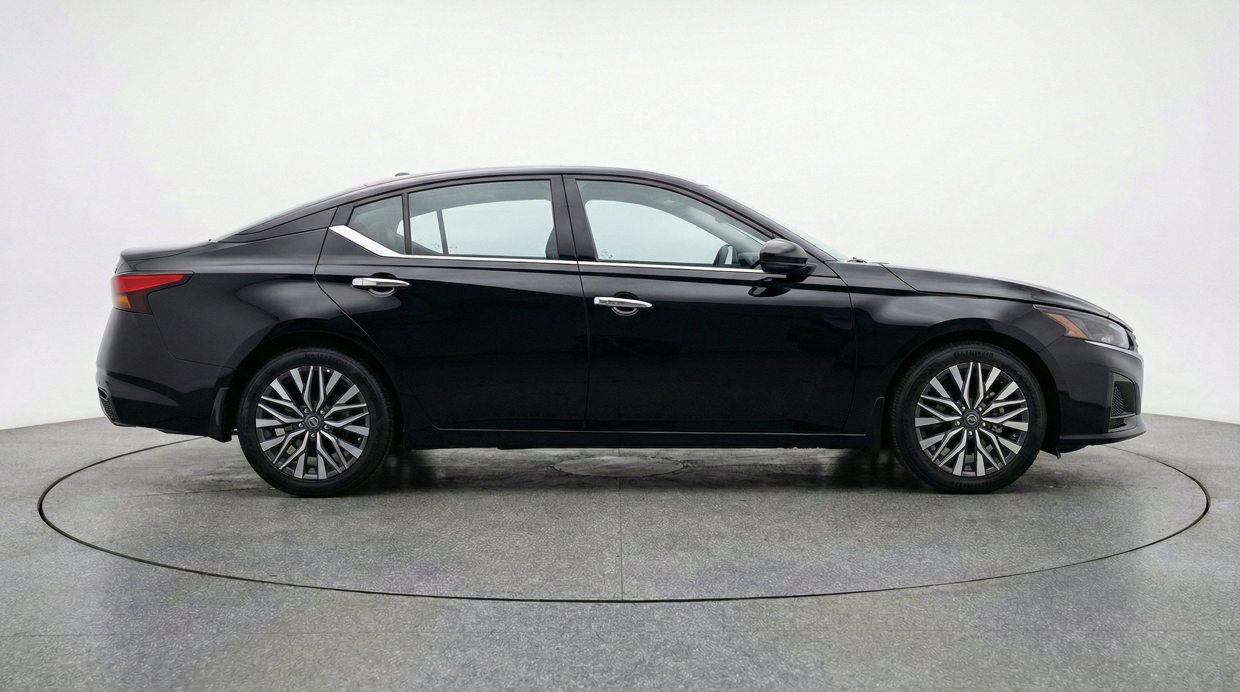 Thumbnail: 2025 Nissan Altima - 11