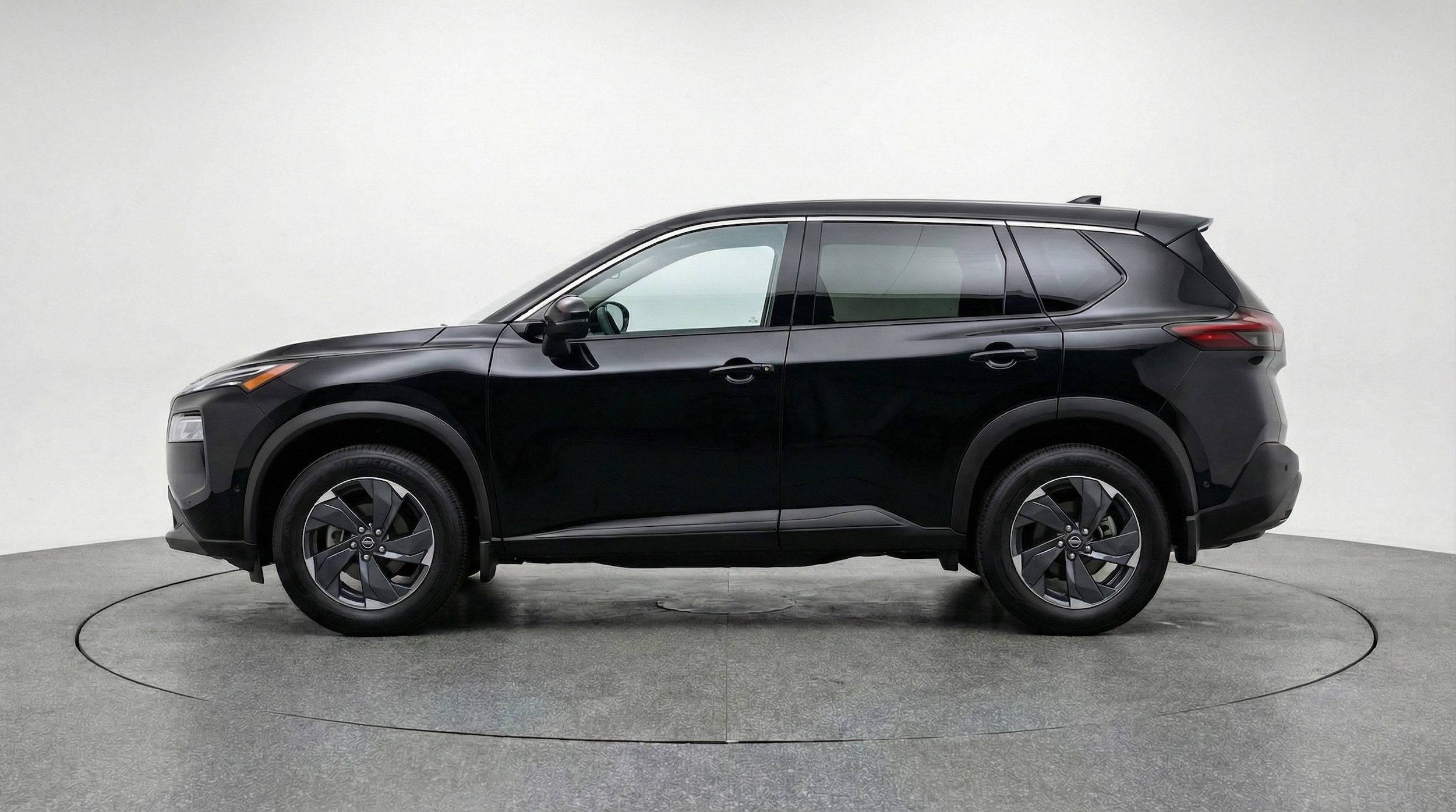 Thumbnail: 2025 Nissan Rogue - 4