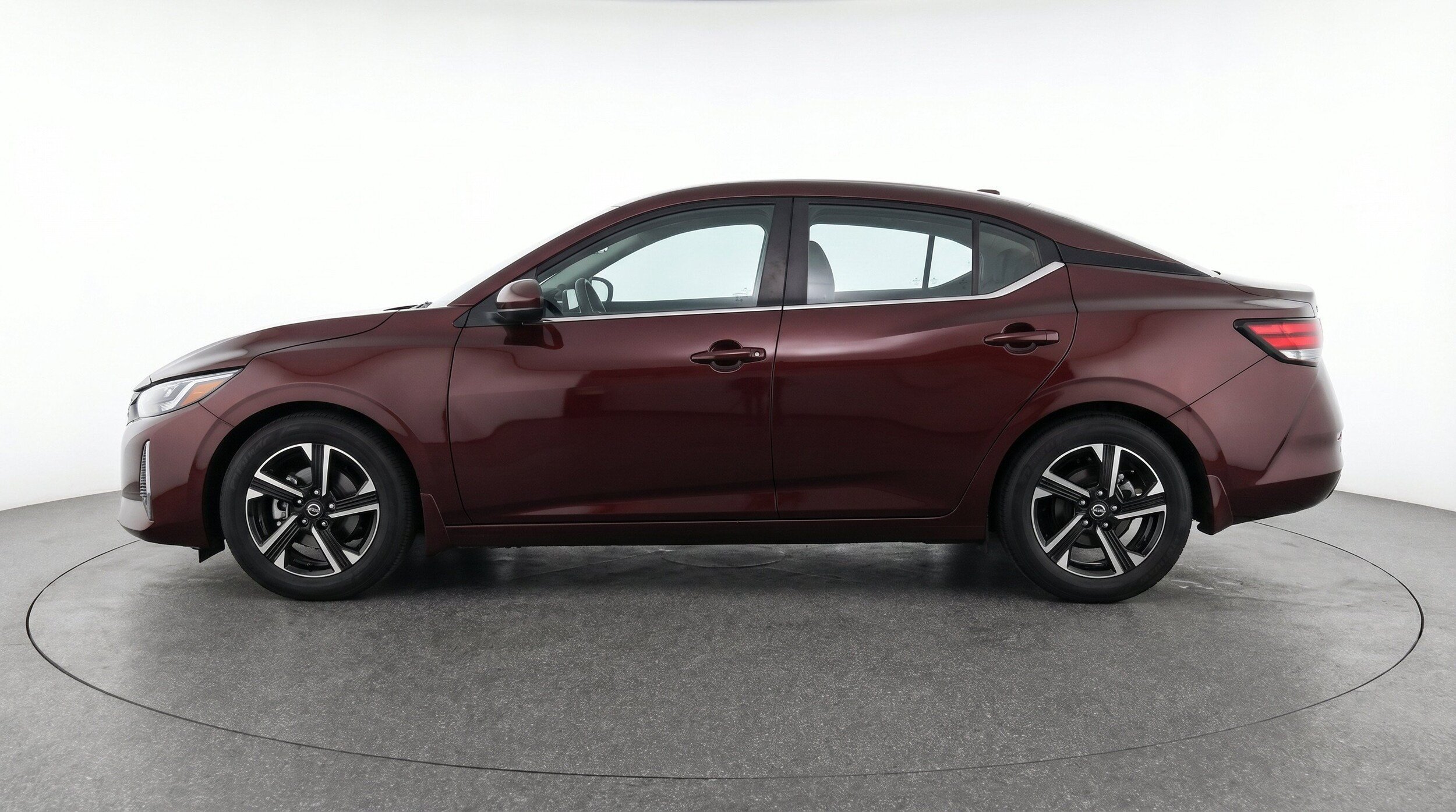 Thumbnail: 2025 Nissan Sentra - 5