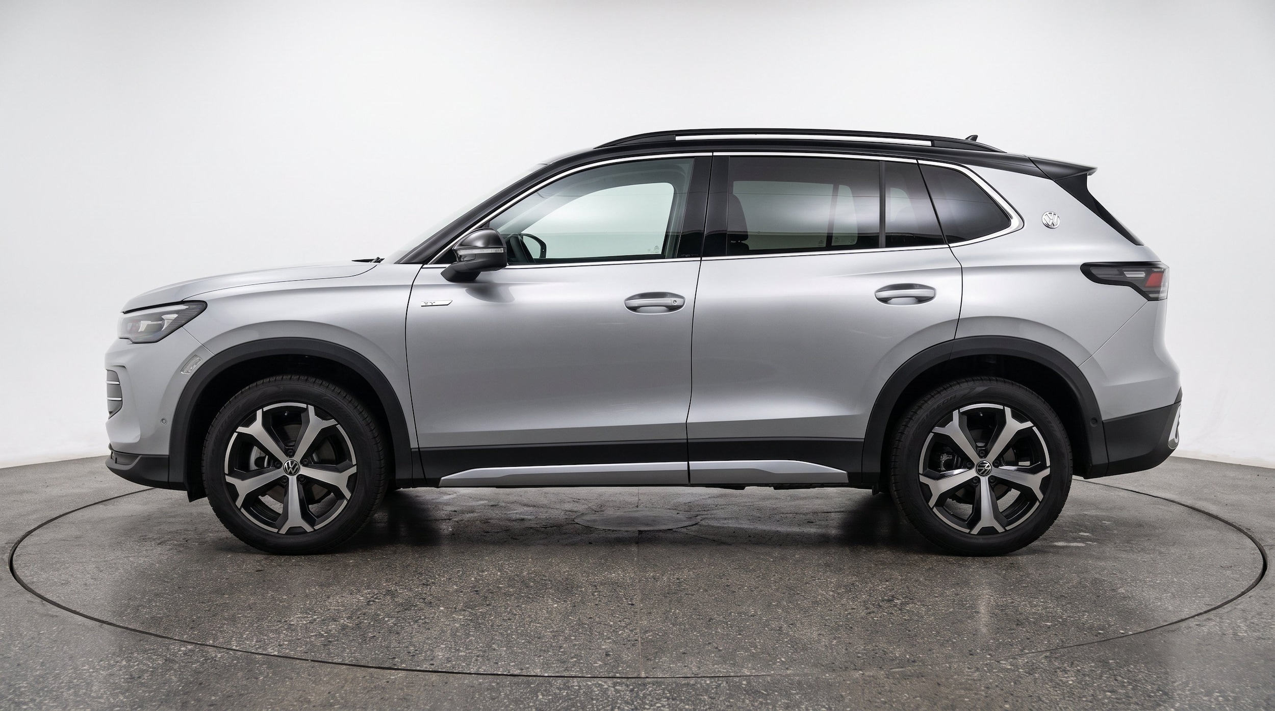 Thumbnail: 2026 Volkswagen Tiguan - 5