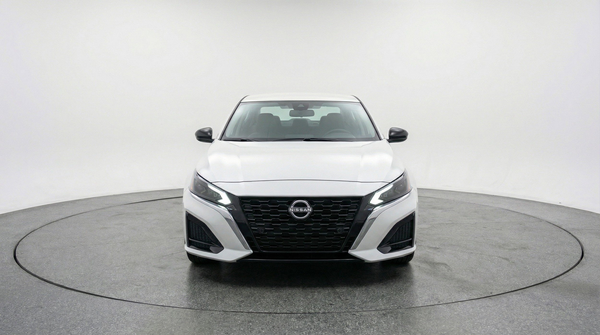 Thumbnail: 2025 Nissan Altima - 2