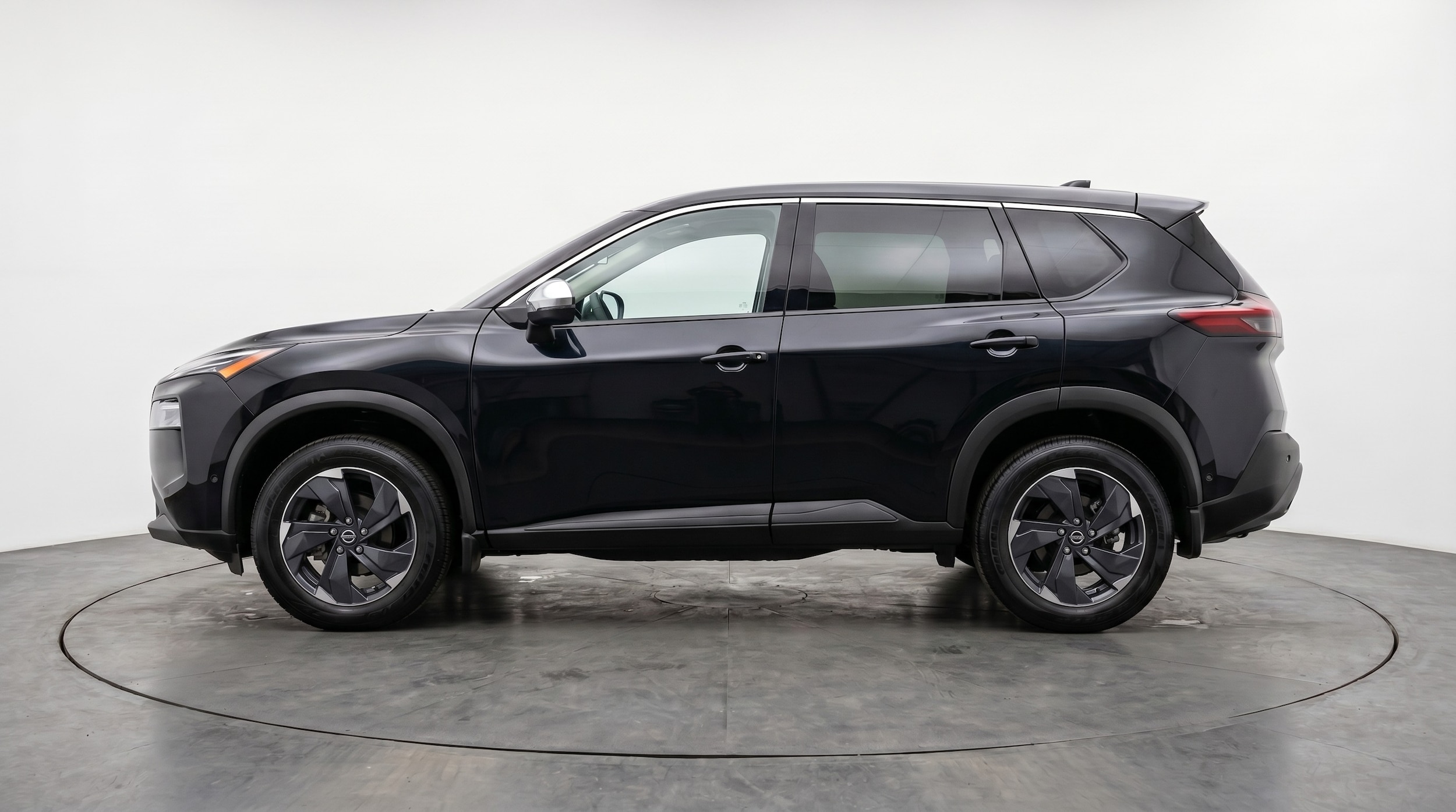 Thumbnail: 2025 Nissan Rogue - 4