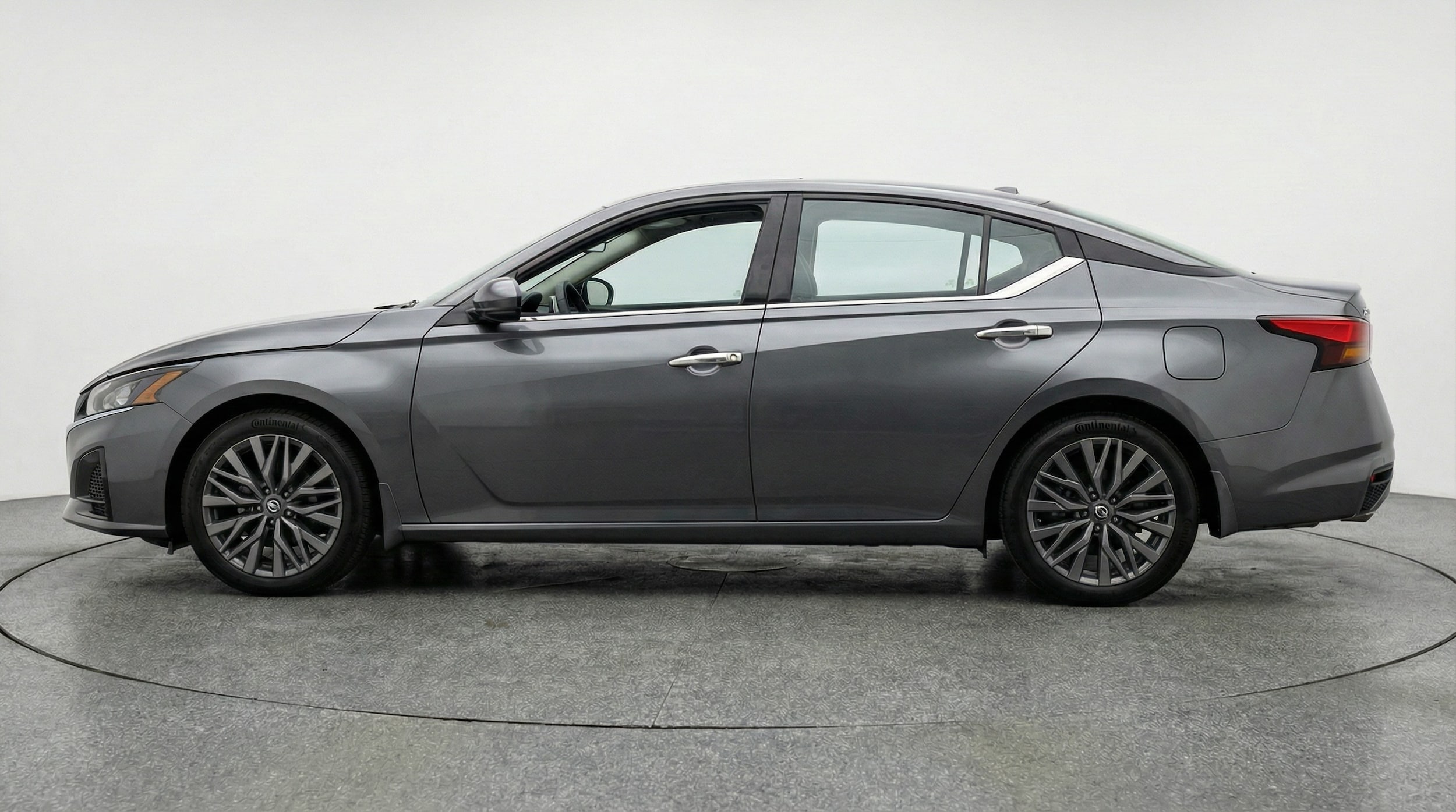 Thumbnail: 2025 Nissan Altima - 4