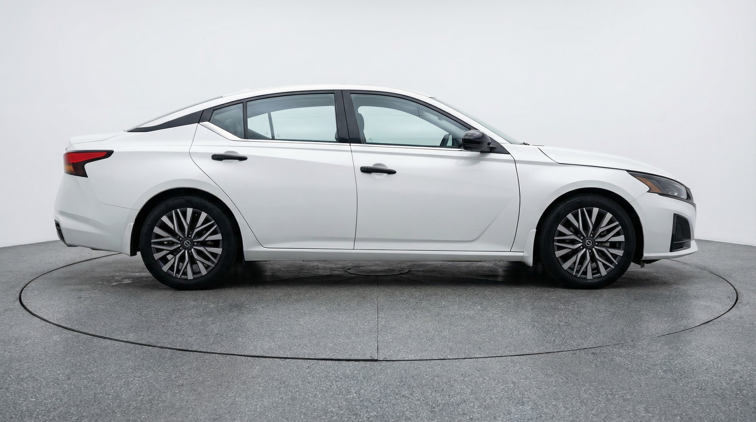Thumbnail: 2025 Nissan Altima - 8