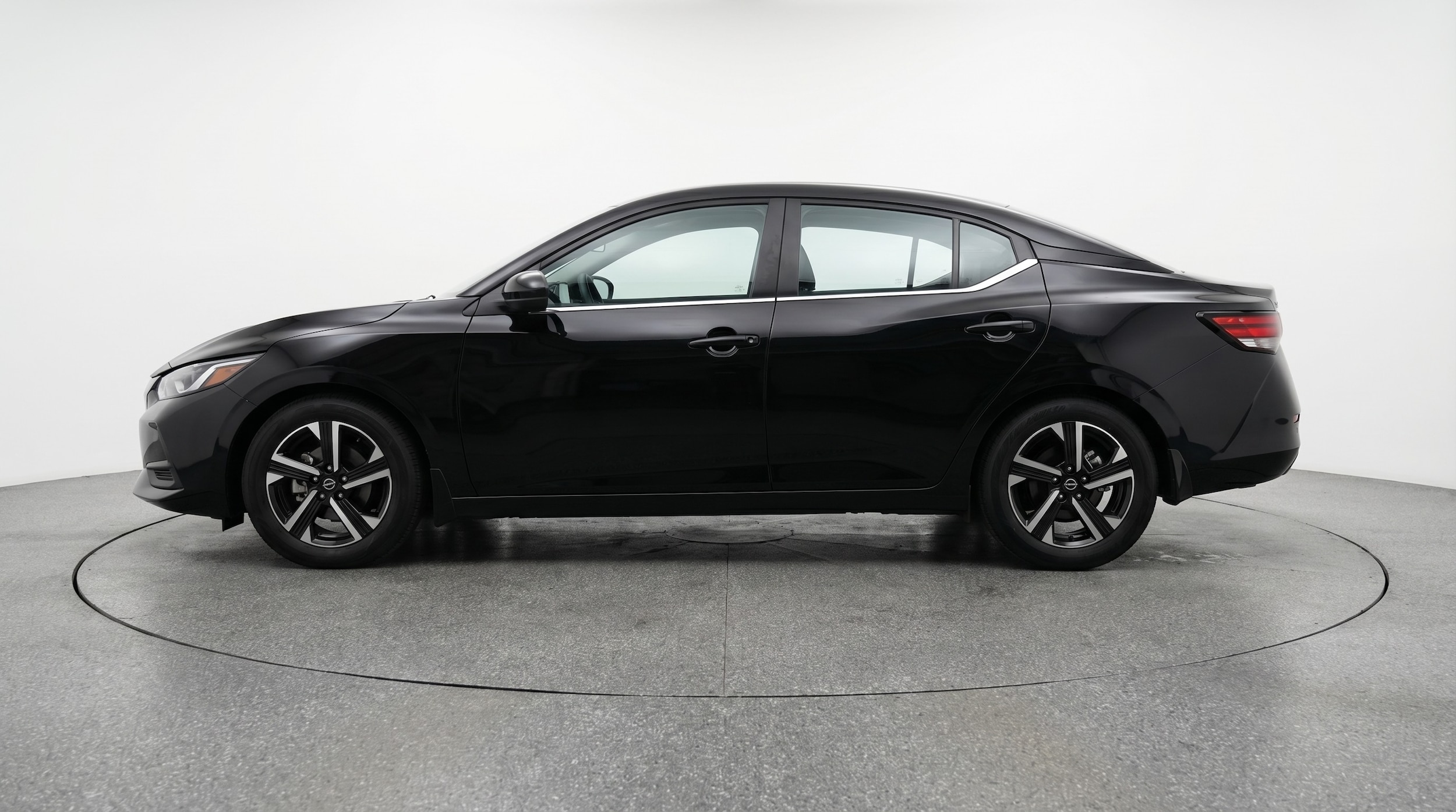 Thumbnail: 2025 Nissan Sentra - 4
