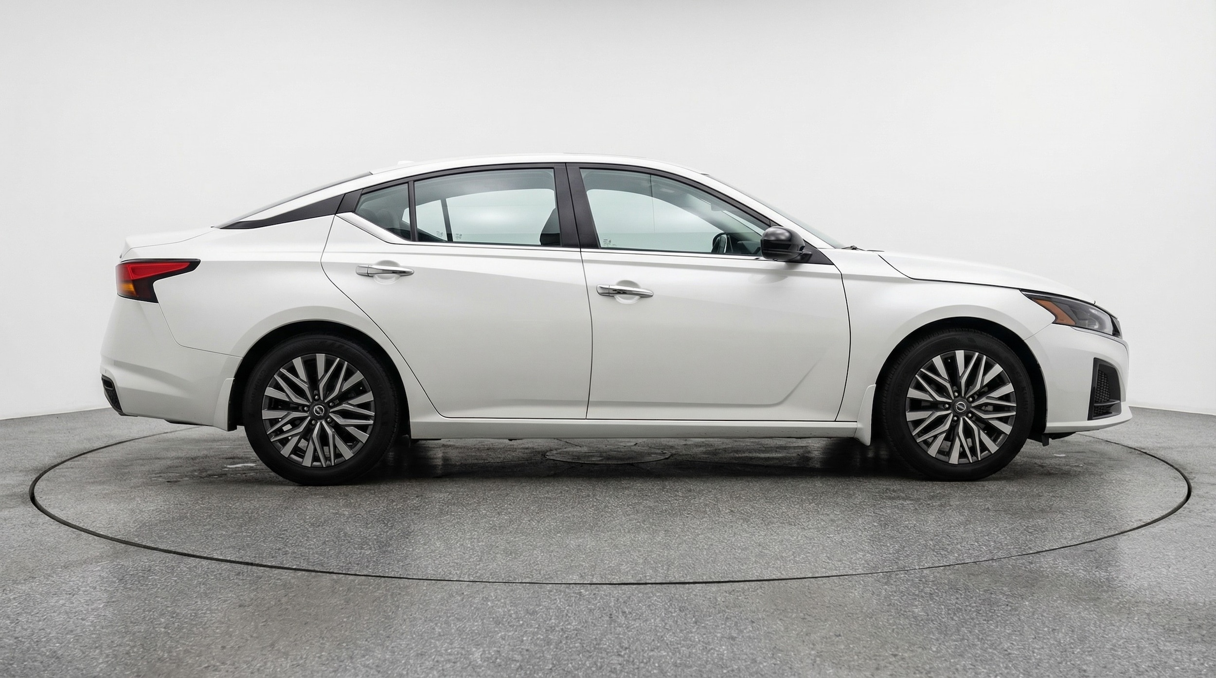 Thumbnail: 2025 Nissan Altima - 8