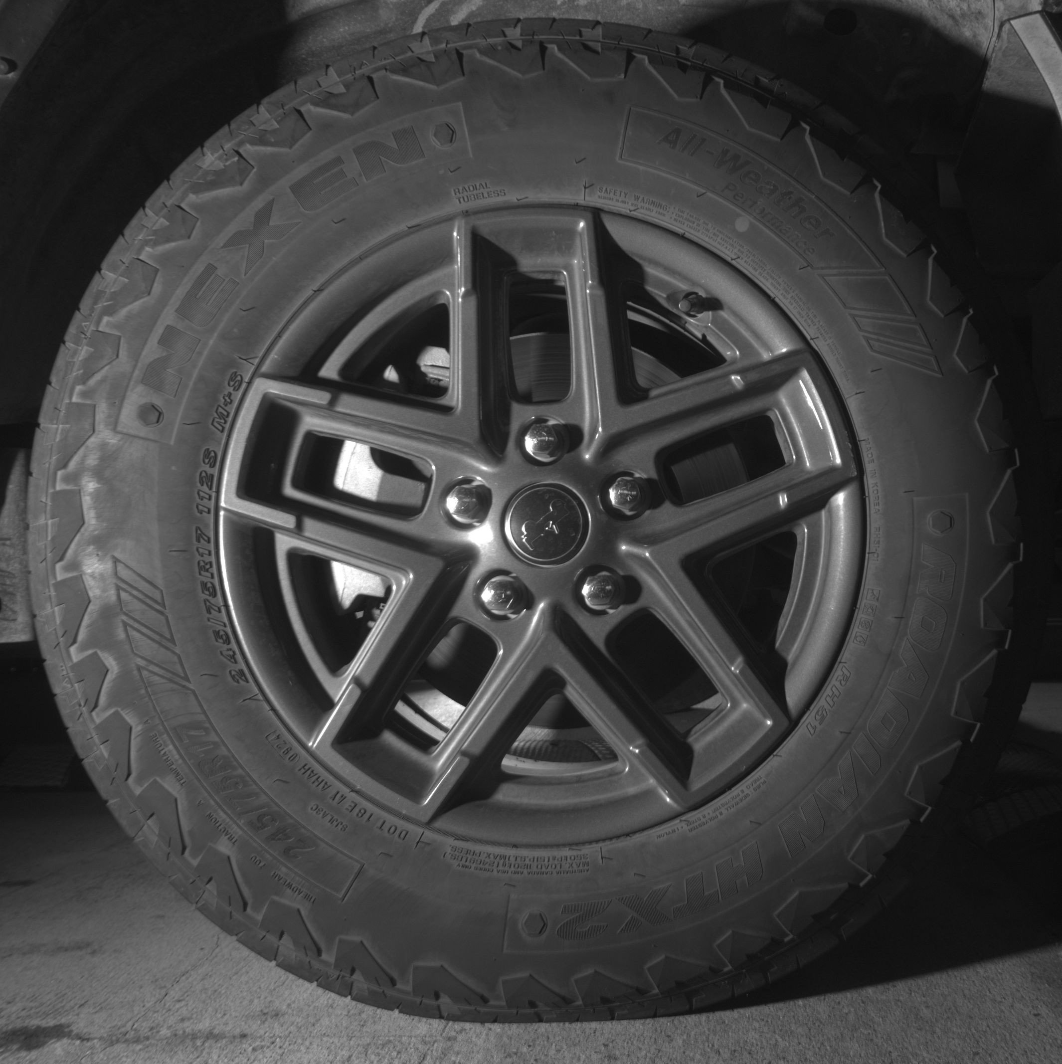 Thumbnail: 2025 Jeep Wrangler - 13
