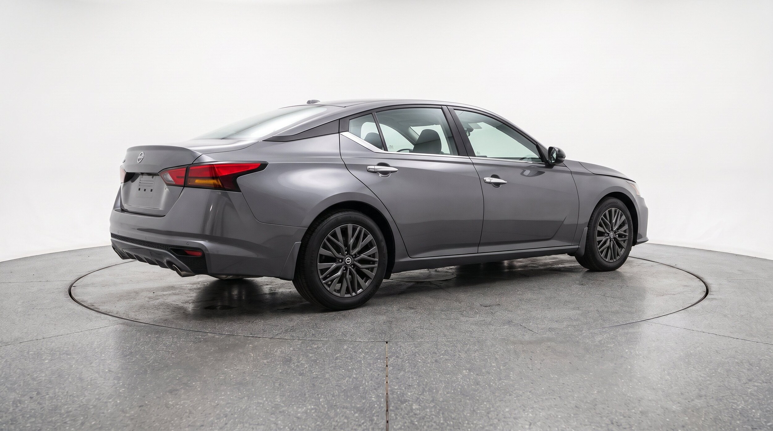 Thumbnail: 2025 Nissan Altima - 9