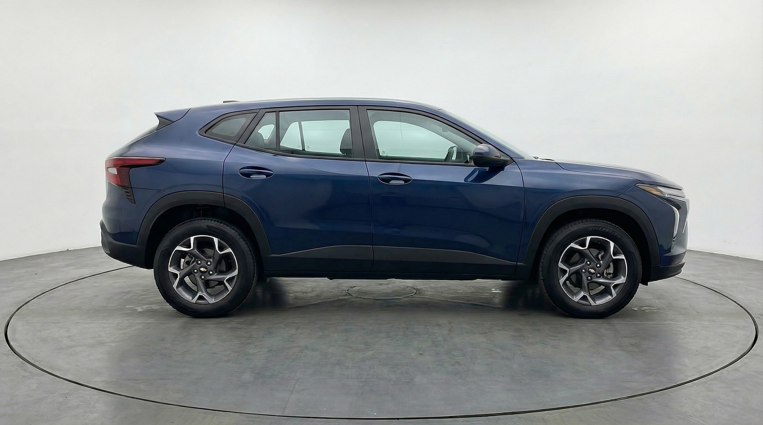 Thumbnail: 2025 Chevrolet Trax - 8