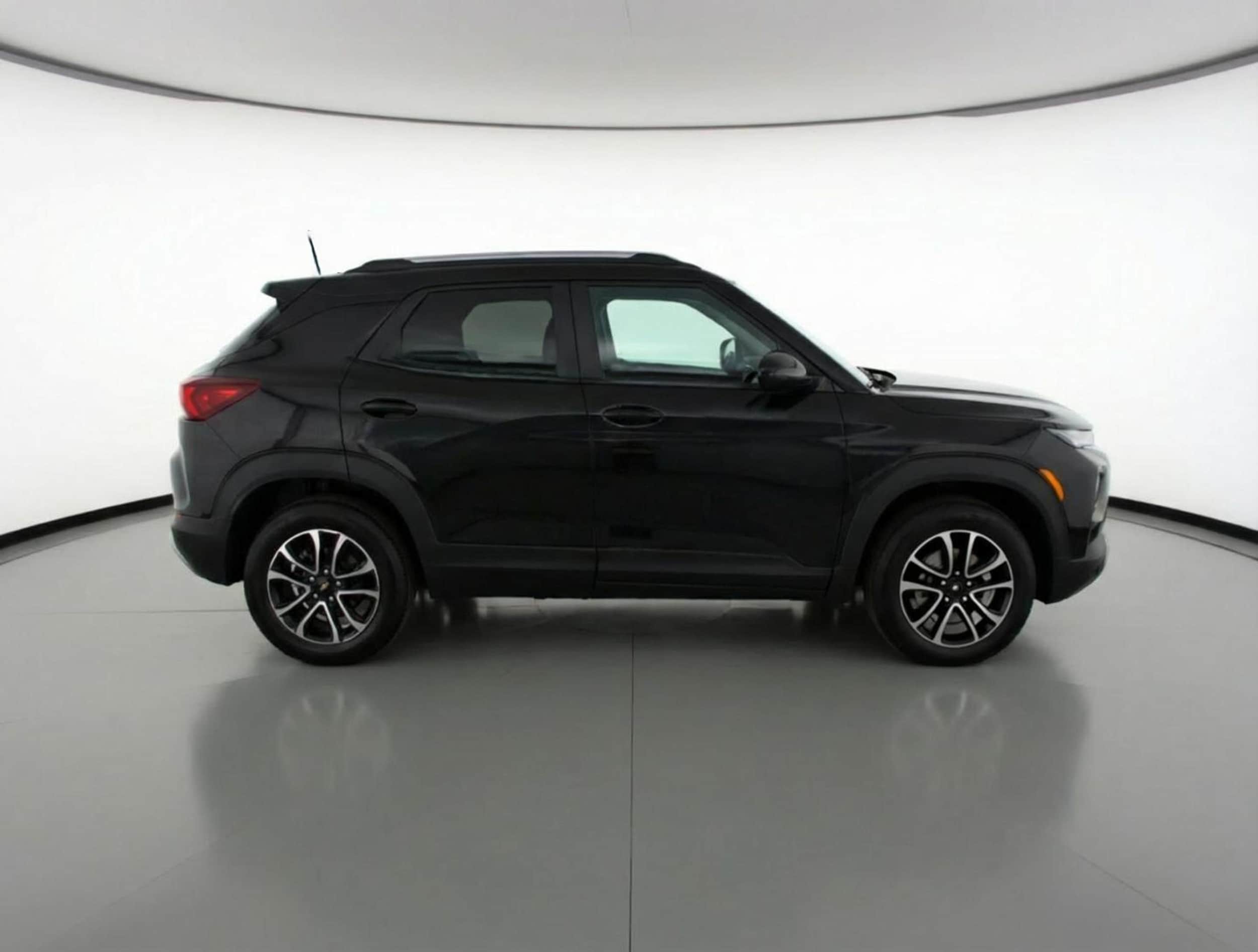 Thumbnail: 2025 Chevrolet TrailBlazer - 8