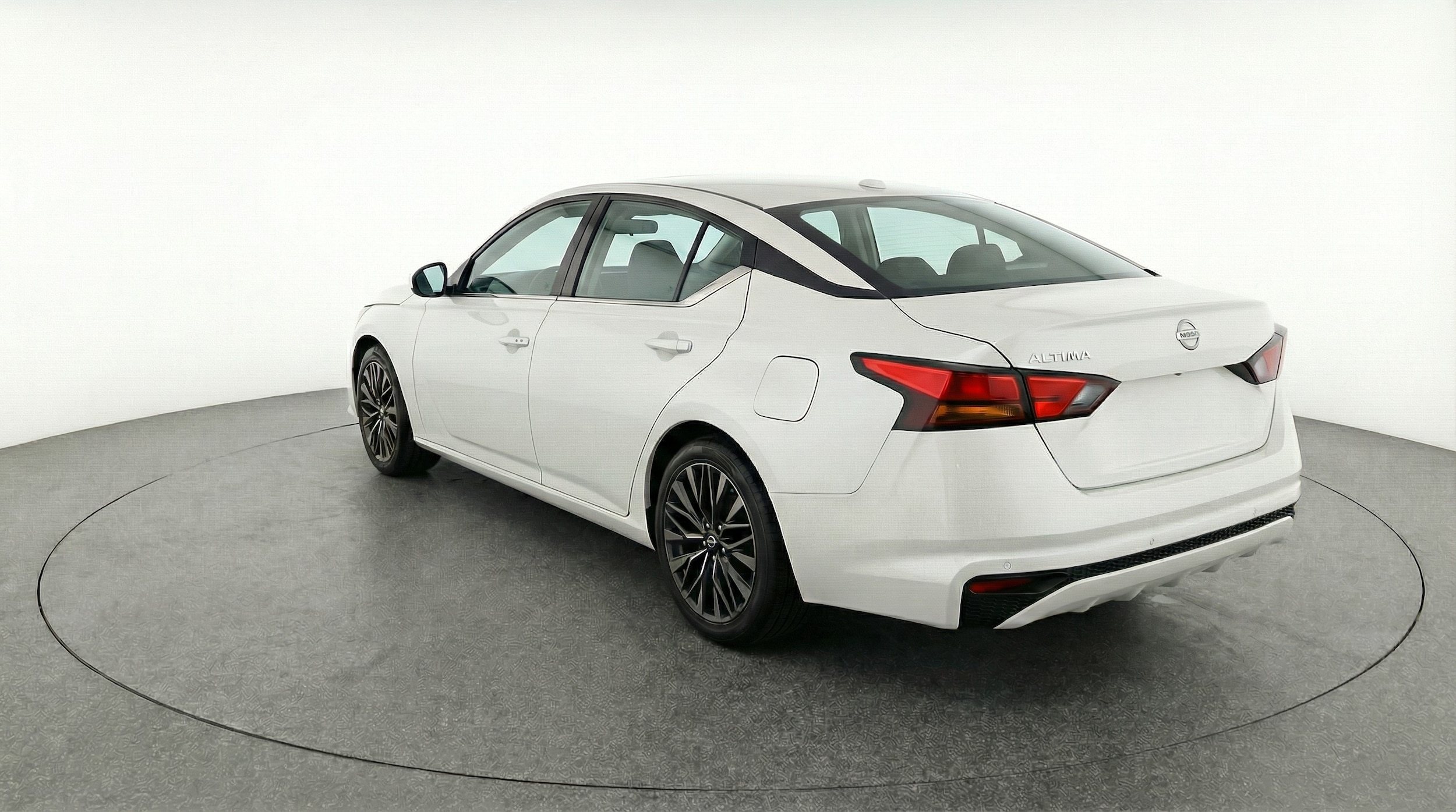Thumbnail: 2025 Nissan Altima - 5