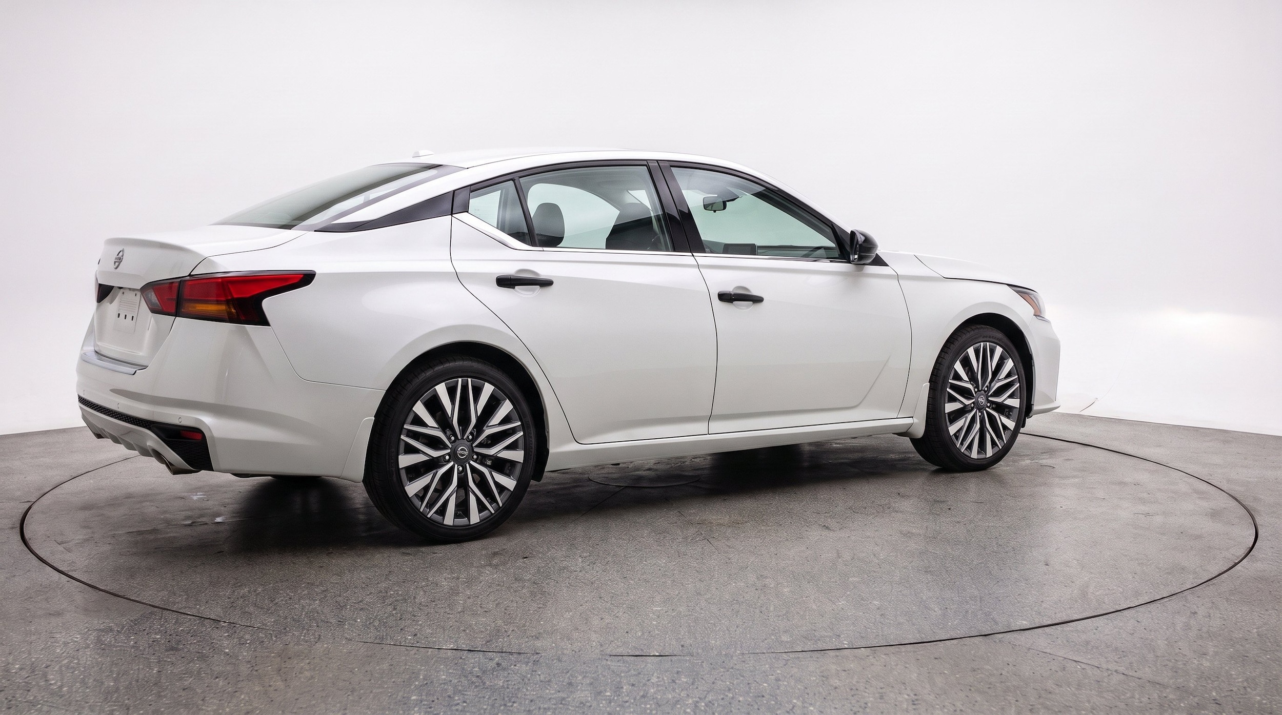Thumbnail: 2025 Nissan Altima - 9