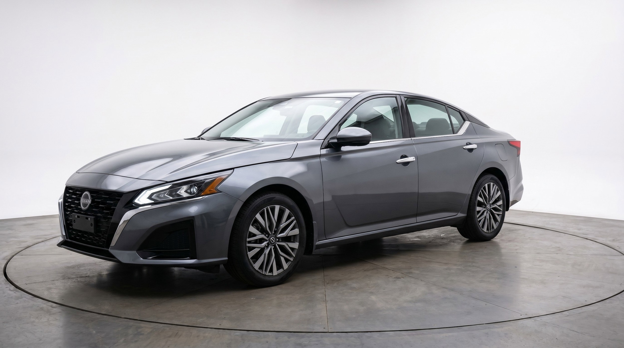 Thumbnail: 2025 Nissan Altima - 3