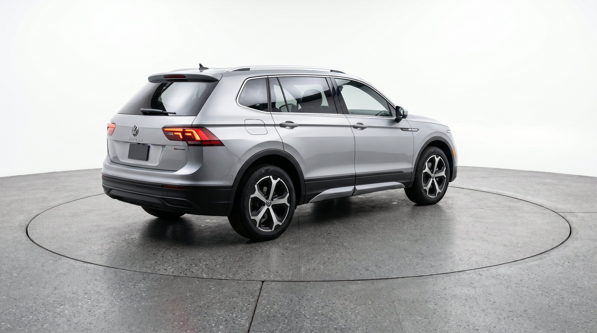 Thumbnail: 2026 Volkswagen Tiguan - 9