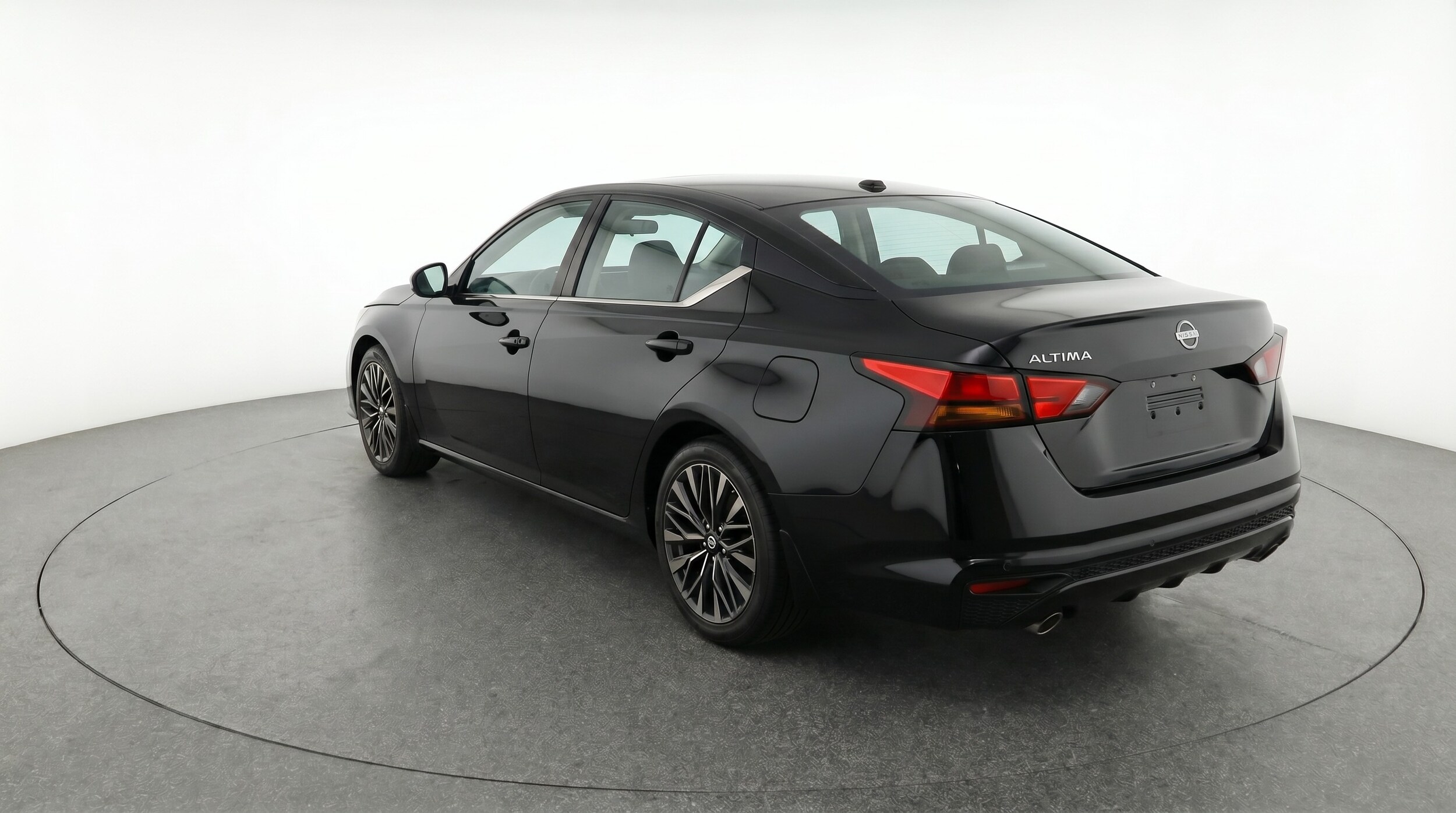 Thumbnail: 2025 Nissan Altima - 5