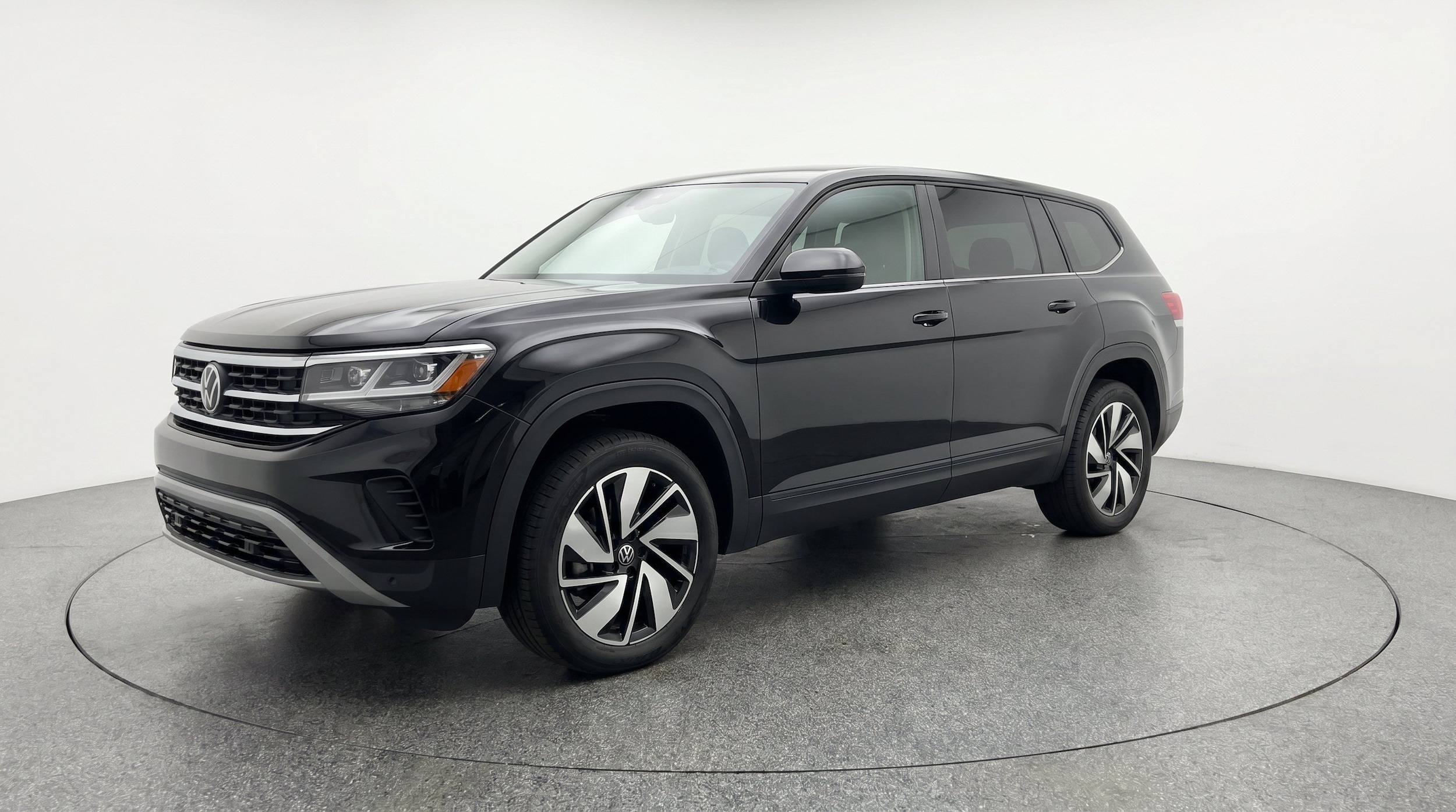Thumbnail: 2026 Volkswagen Atlas - 3