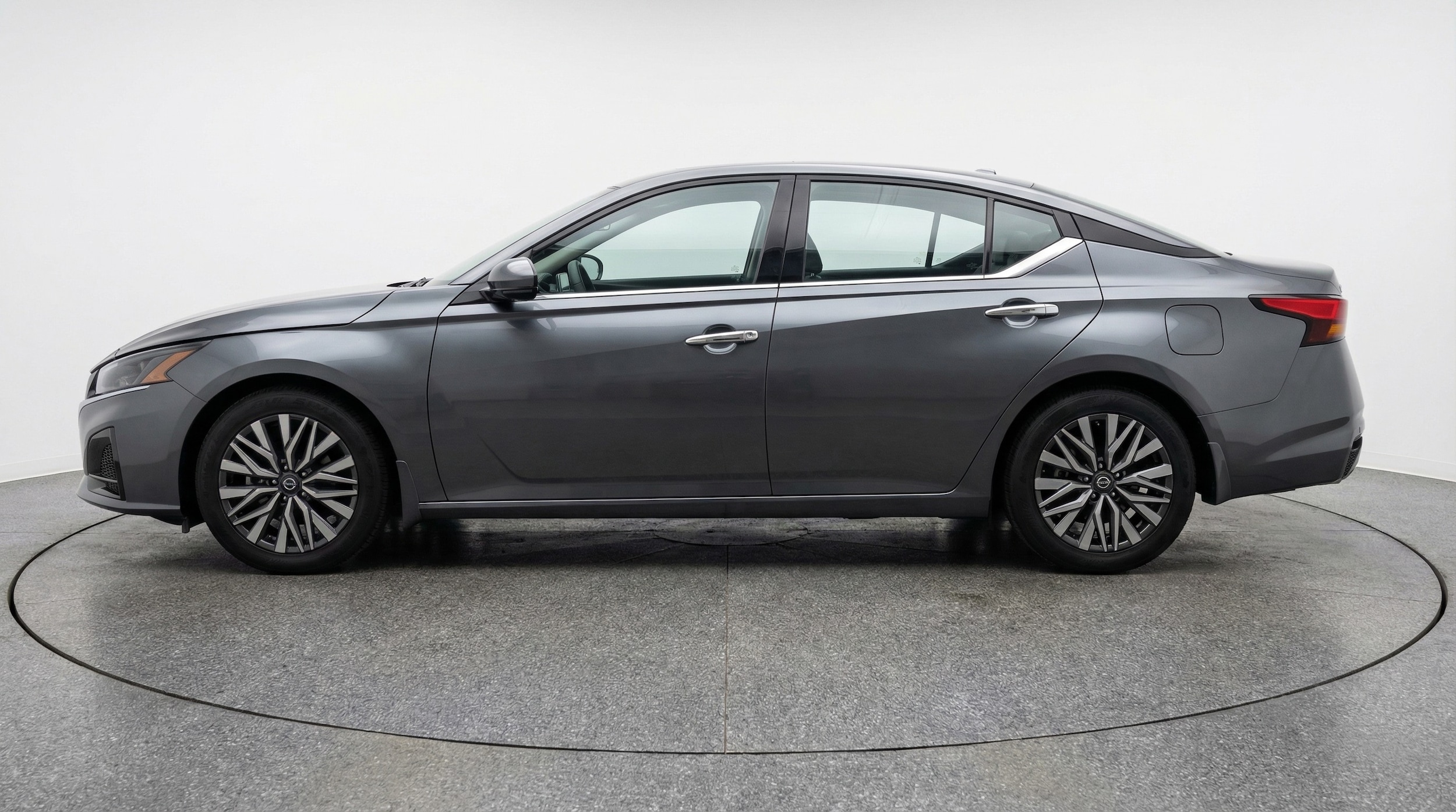 Thumbnail: 2025 Nissan Altima - 4