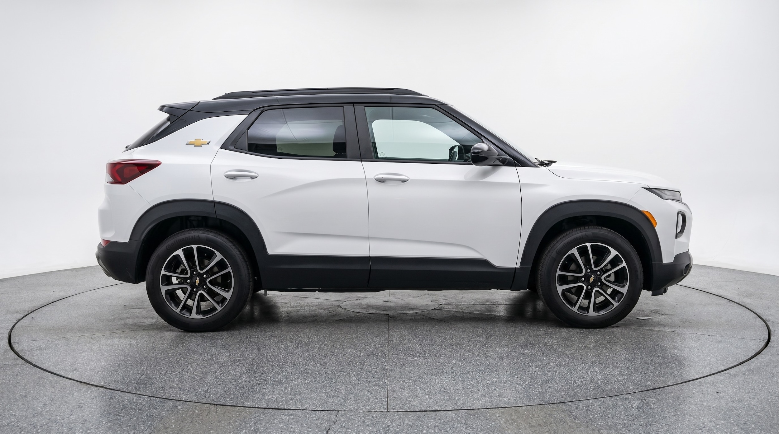 Thumbnail: 2025 Chevrolet TrailBlazer - 8