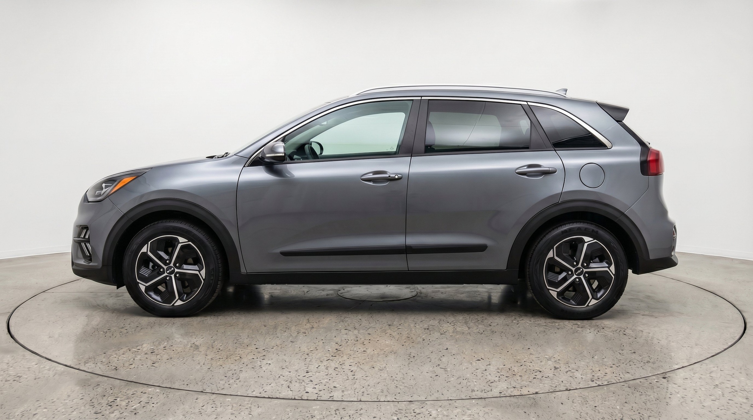 Thumbnail: 2026 Kia Niro - 5