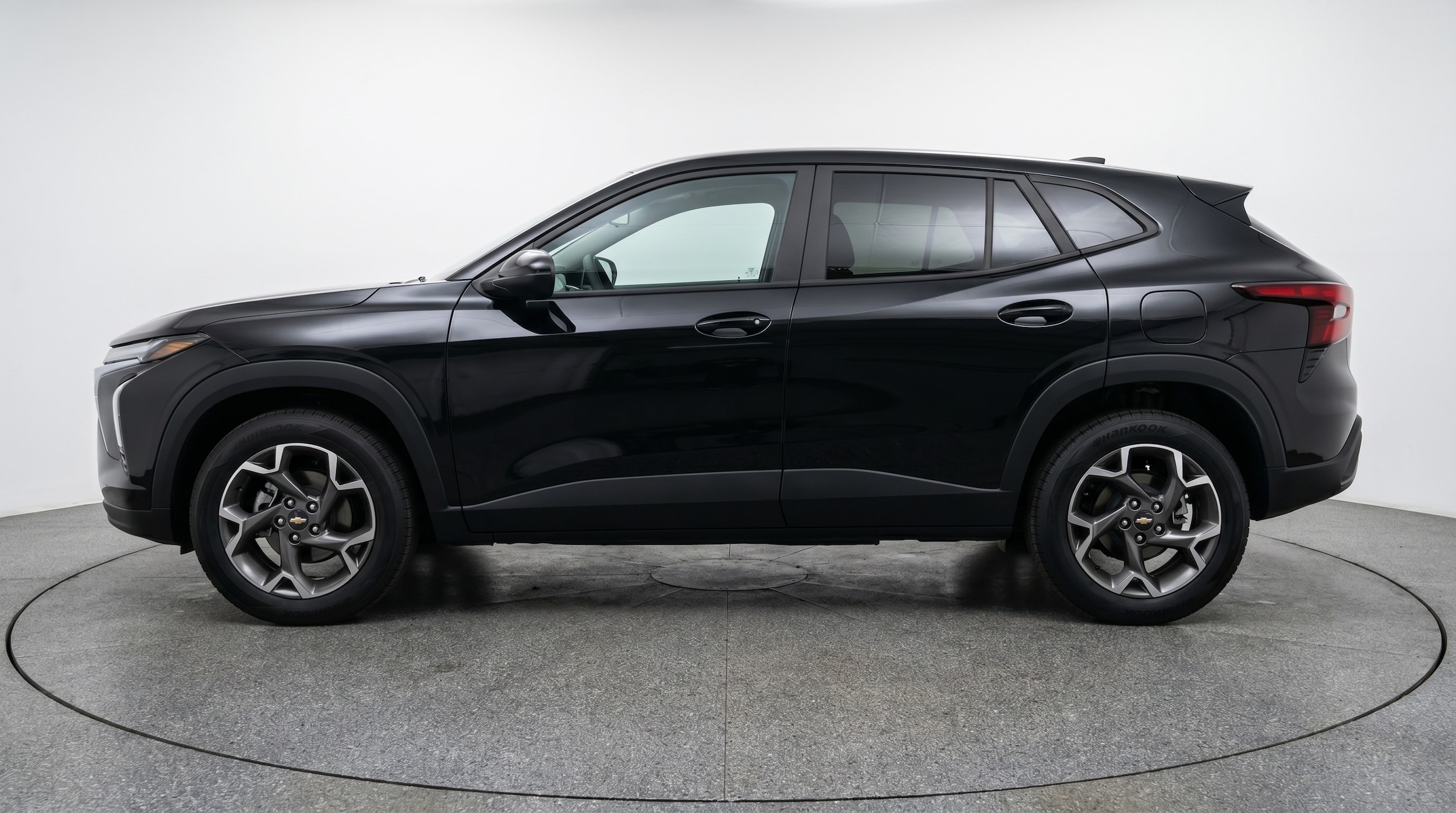 Thumbnail: 2025 Chevrolet Trax - 4