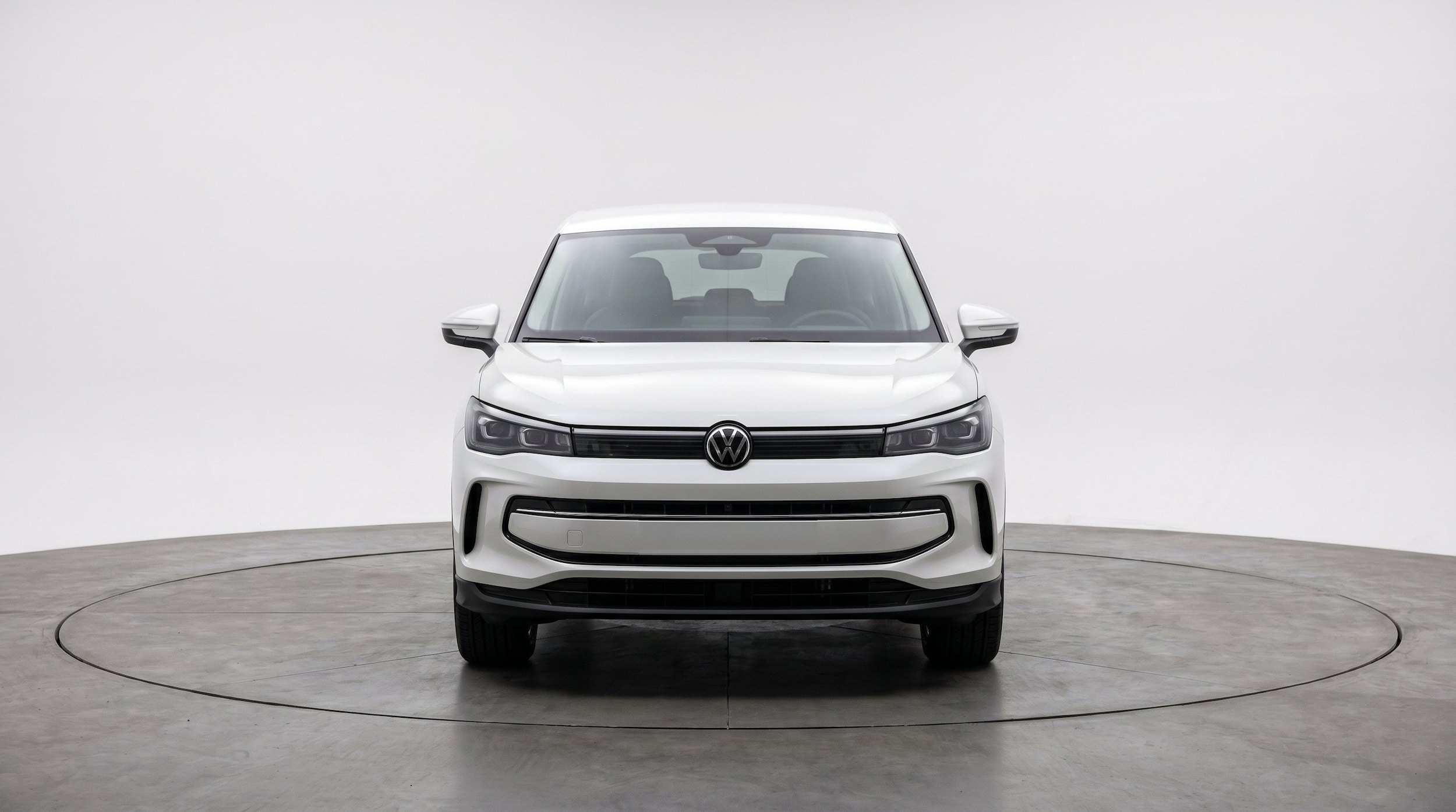 Thumbnail: 2026 Volkswagen Tiguan - 2