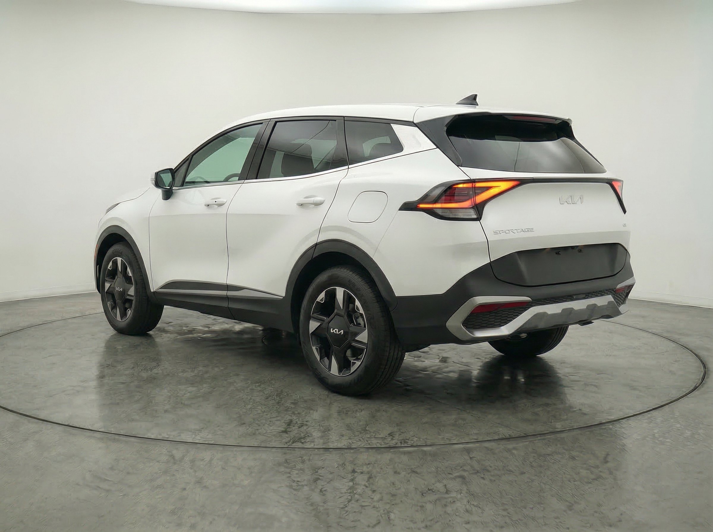 Thumbnail: 2026 Kia Sportage - 6
