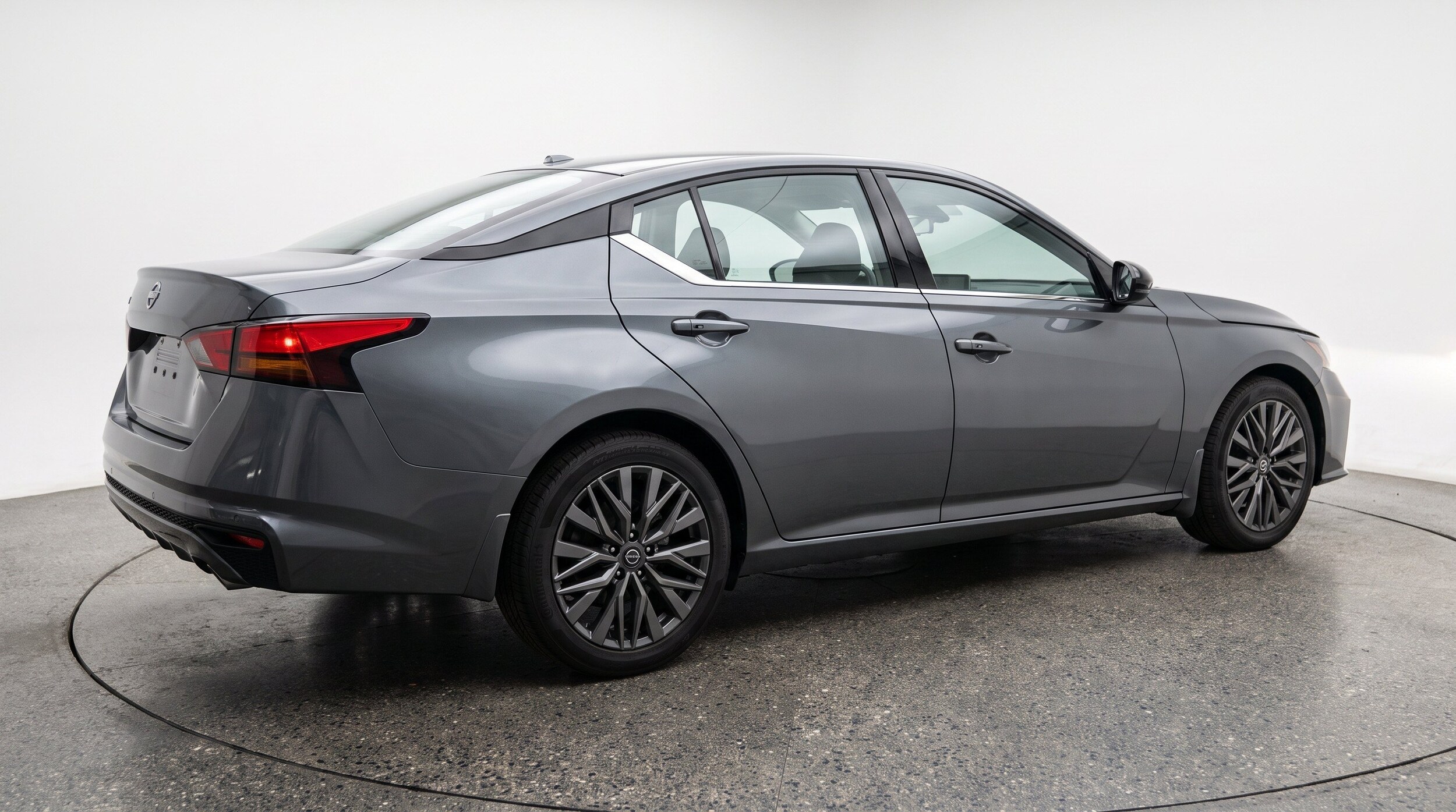 Thumbnail: 2025 Nissan Altima - 9