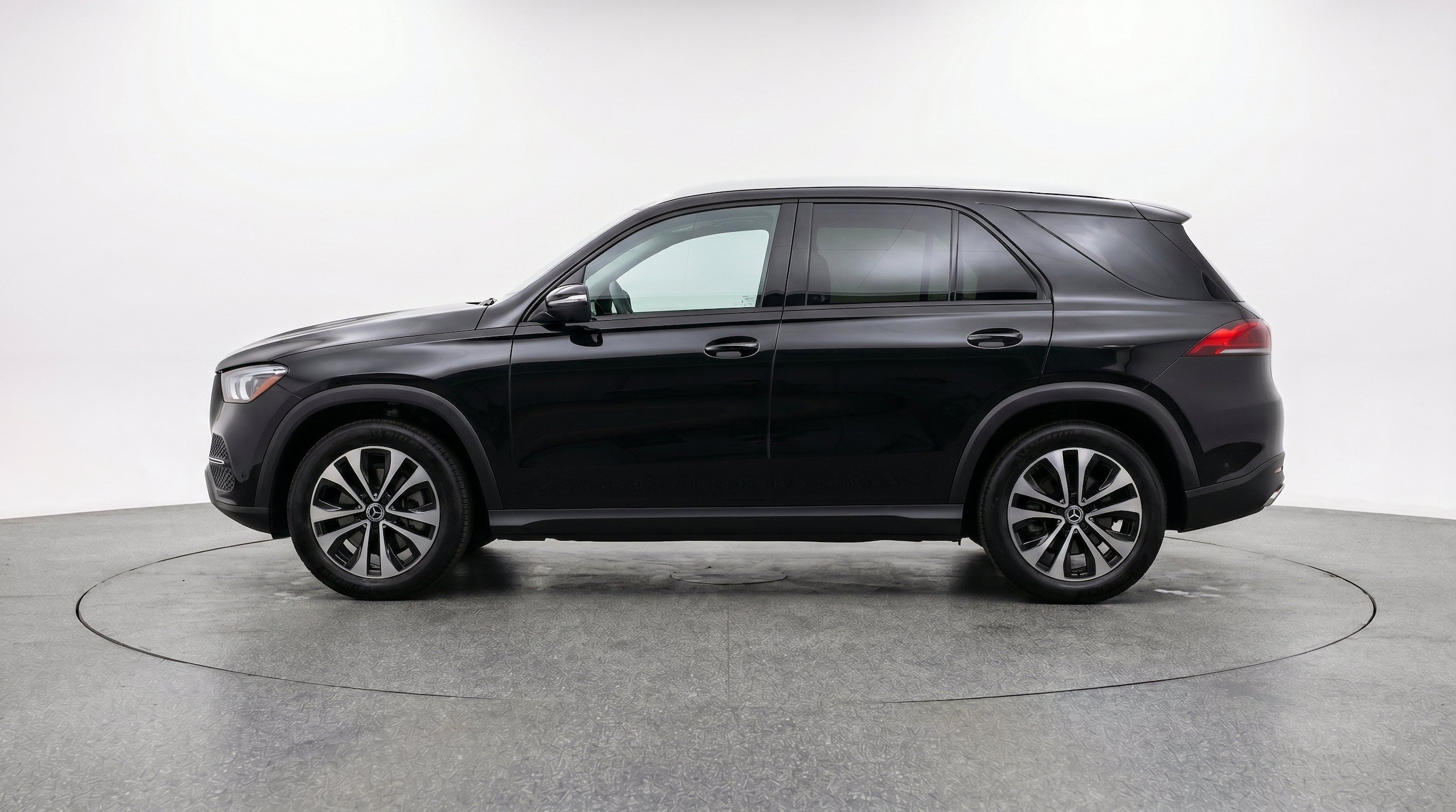 Thumbnail: 2026 Mercedes-Benz GLE - 5