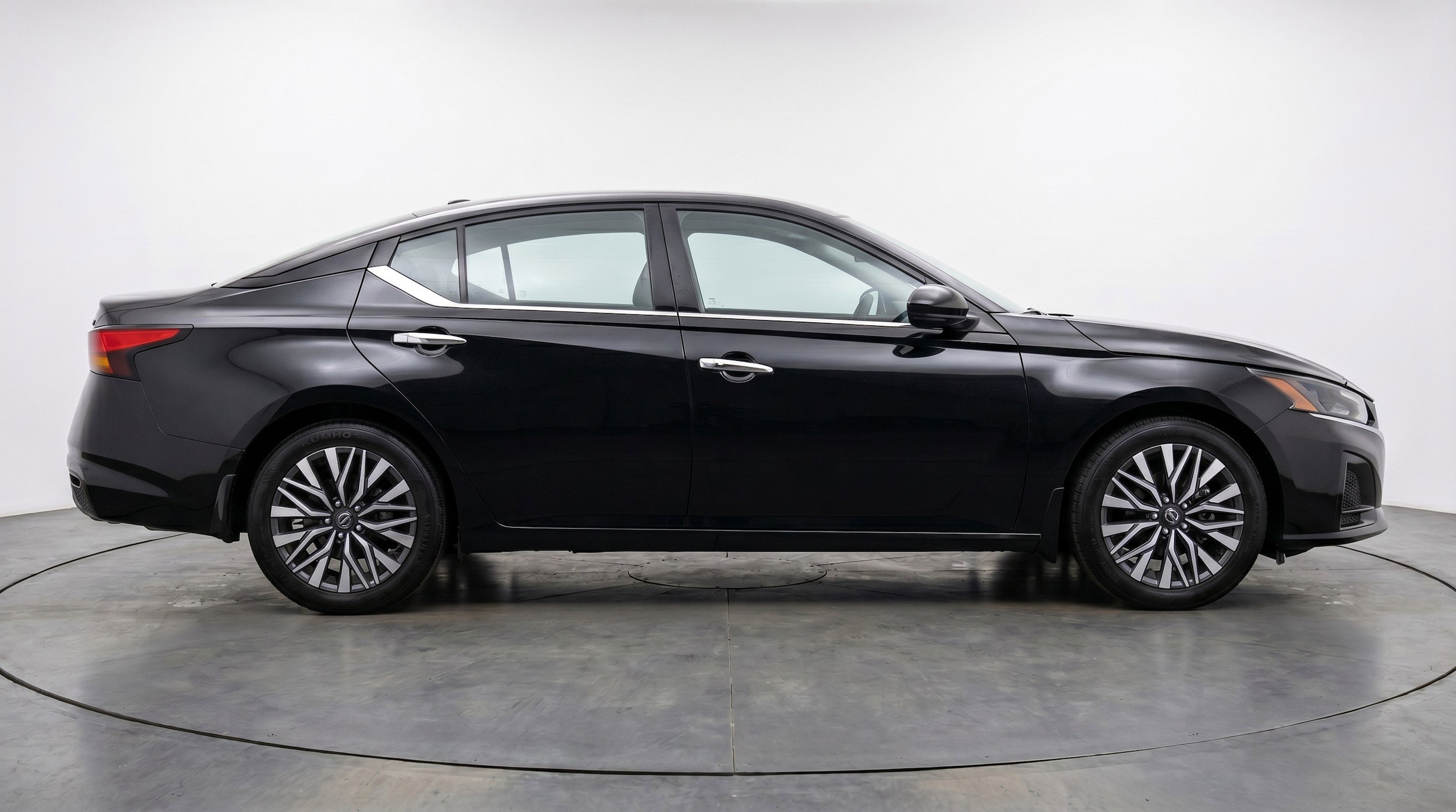Thumbnail: 2025 Nissan Altima - 11