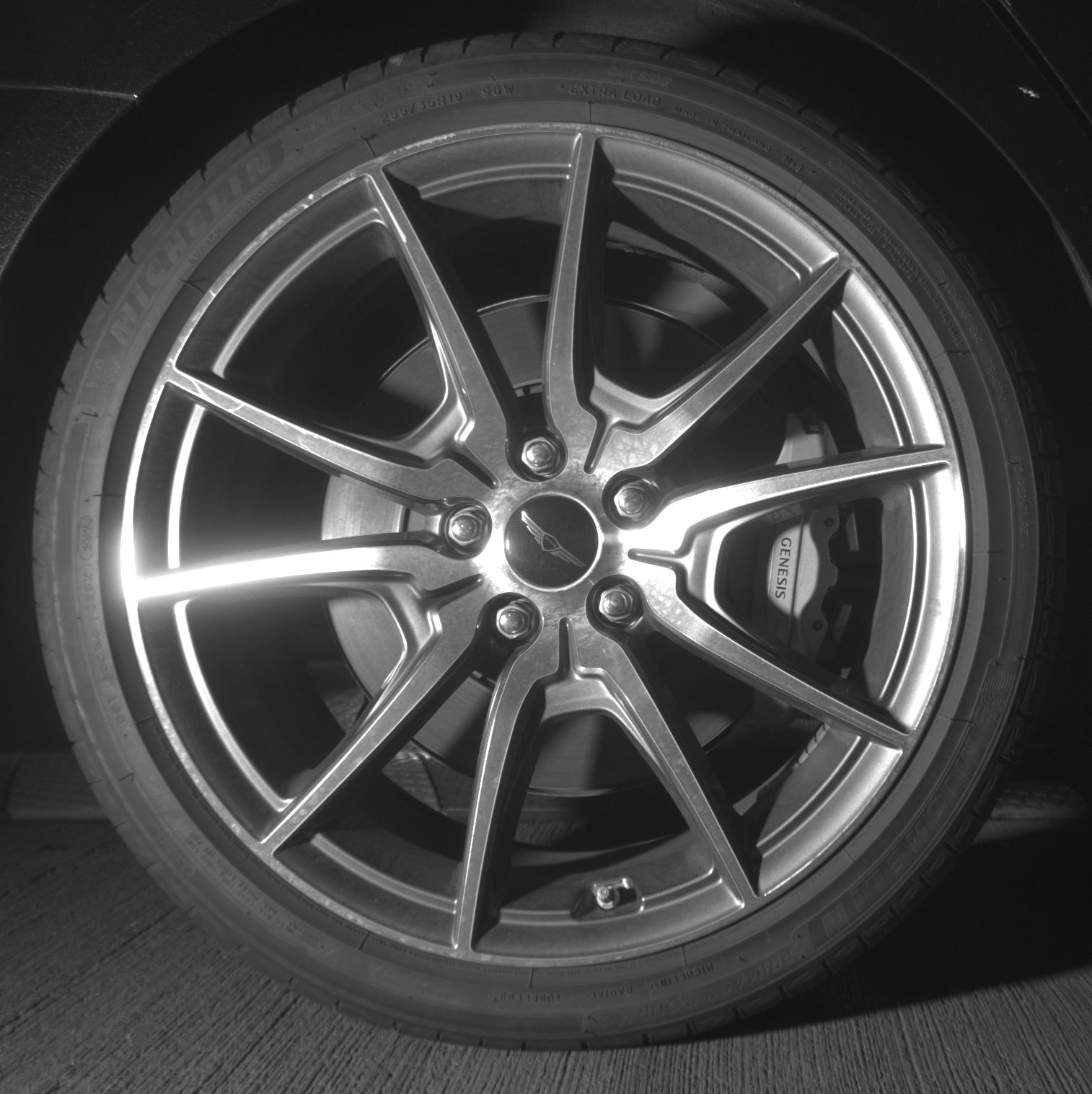 Thumbnail: 2025 Genesis G70 - 12