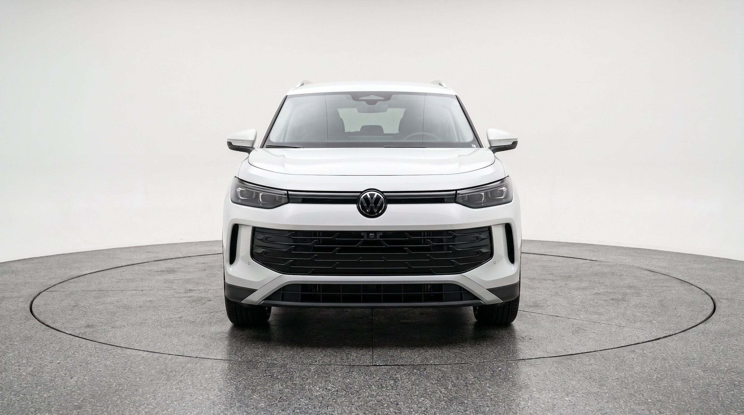 Thumbnail: 2026 Volkswagen Tiguan - 2