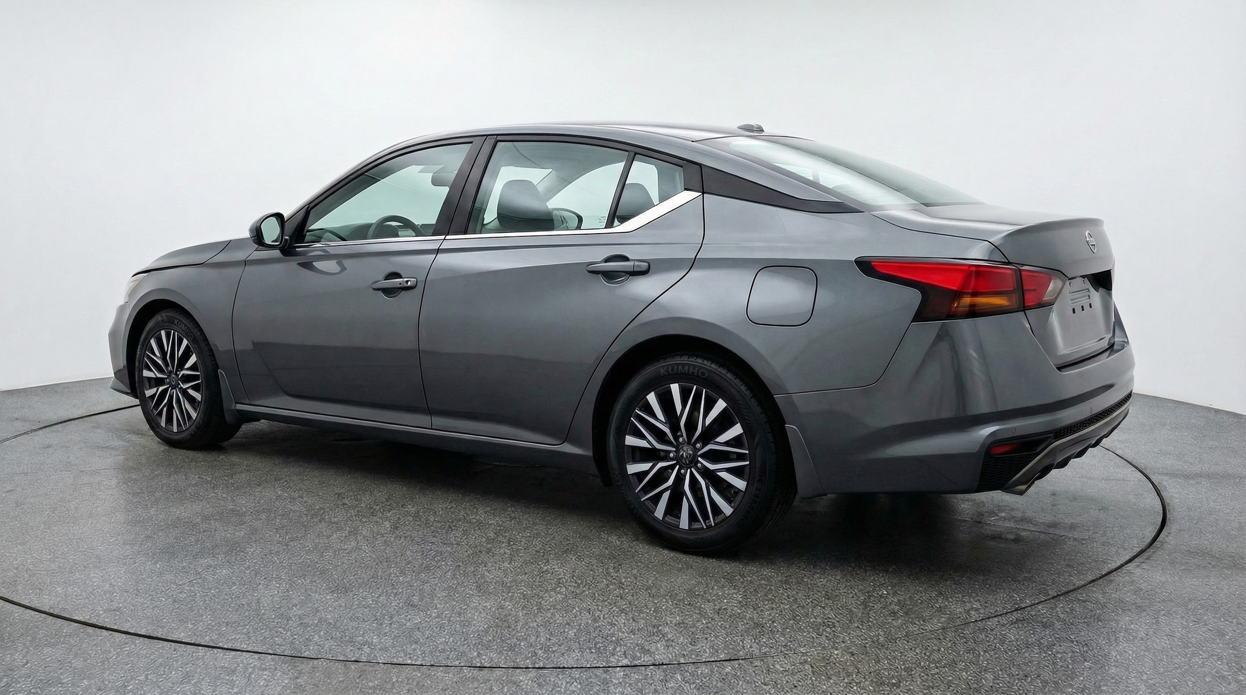 Thumbnail: 2025 Nissan Altima - 5
