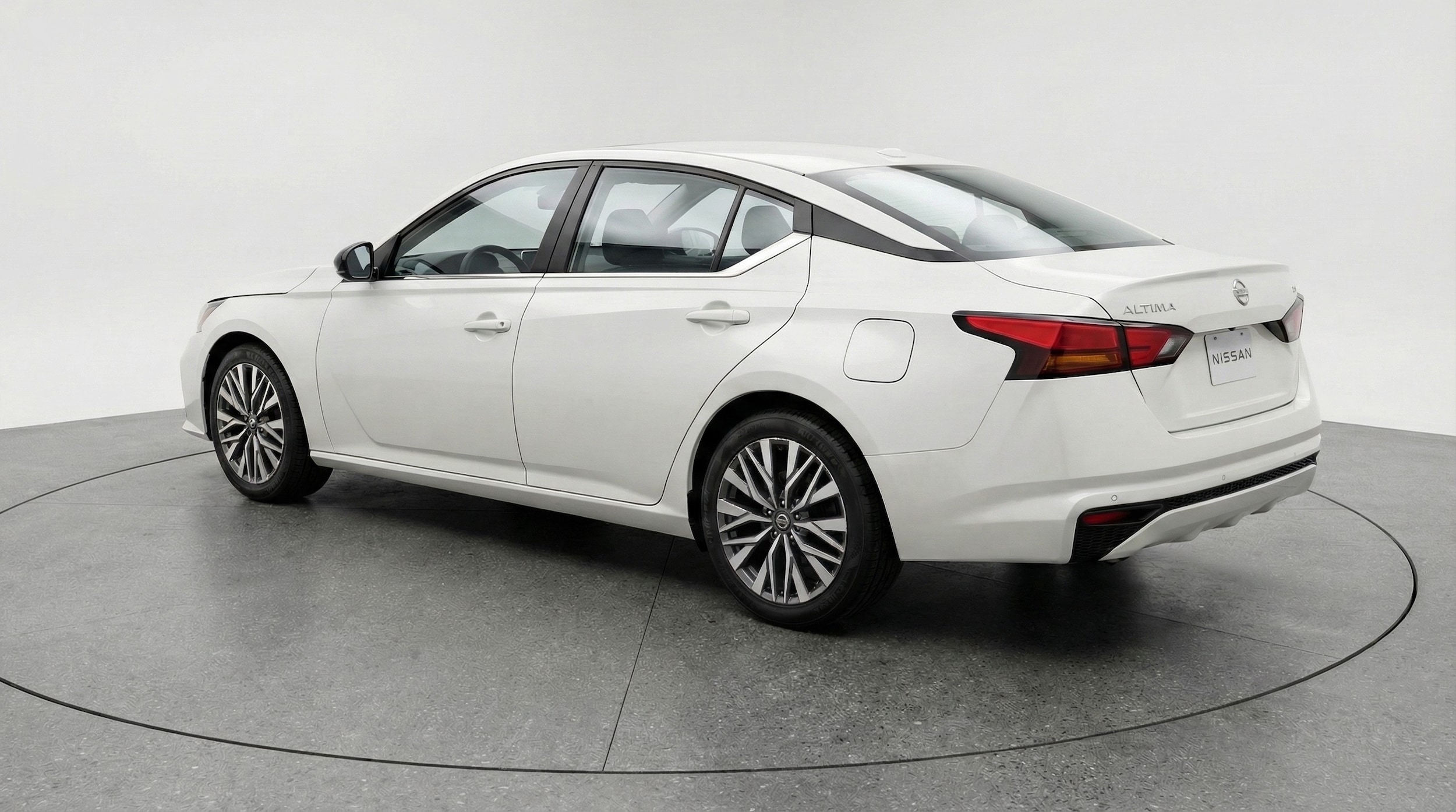 Thumbnail: 2025 Nissan Altima - 5