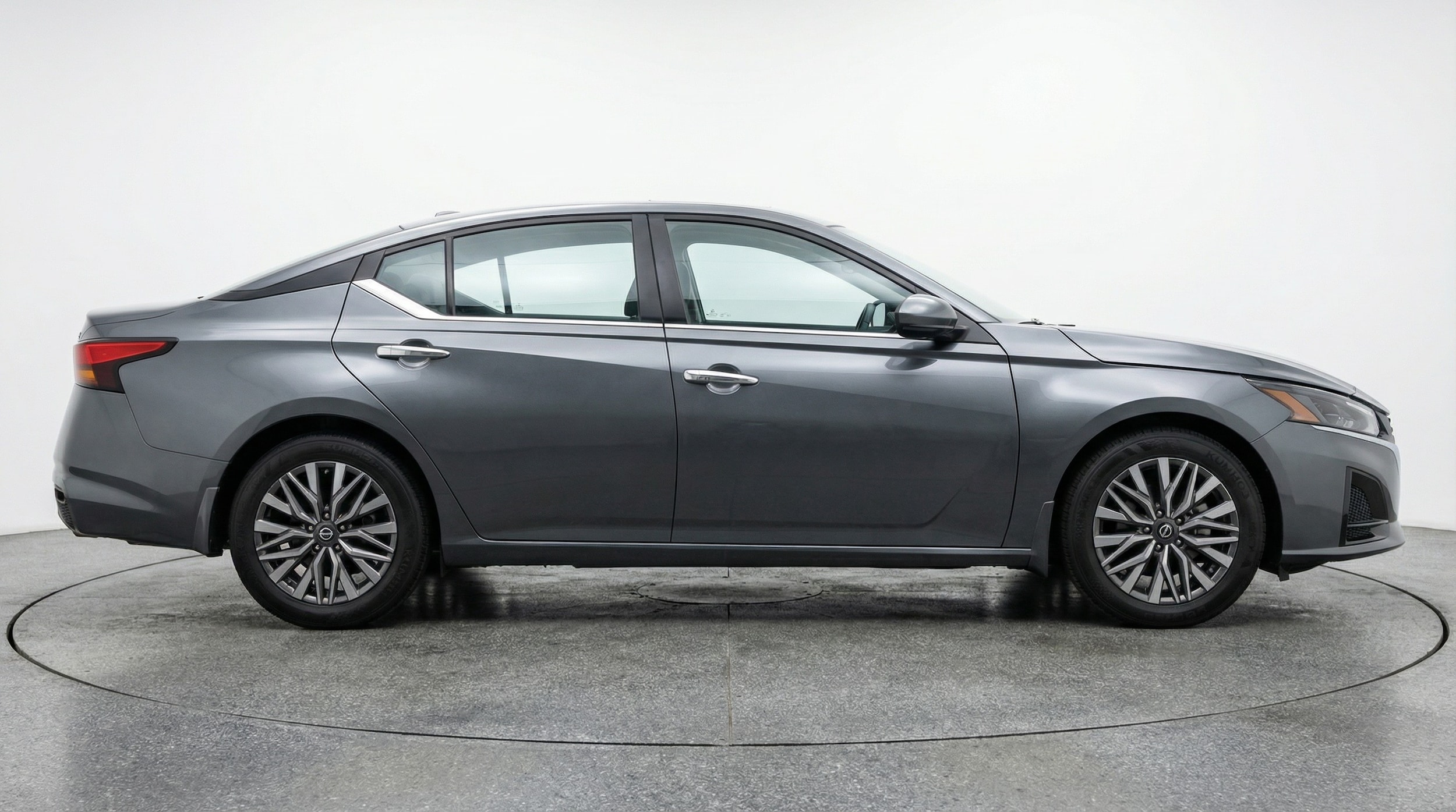 Thumbnail: 2025 Nissan Altima - 8