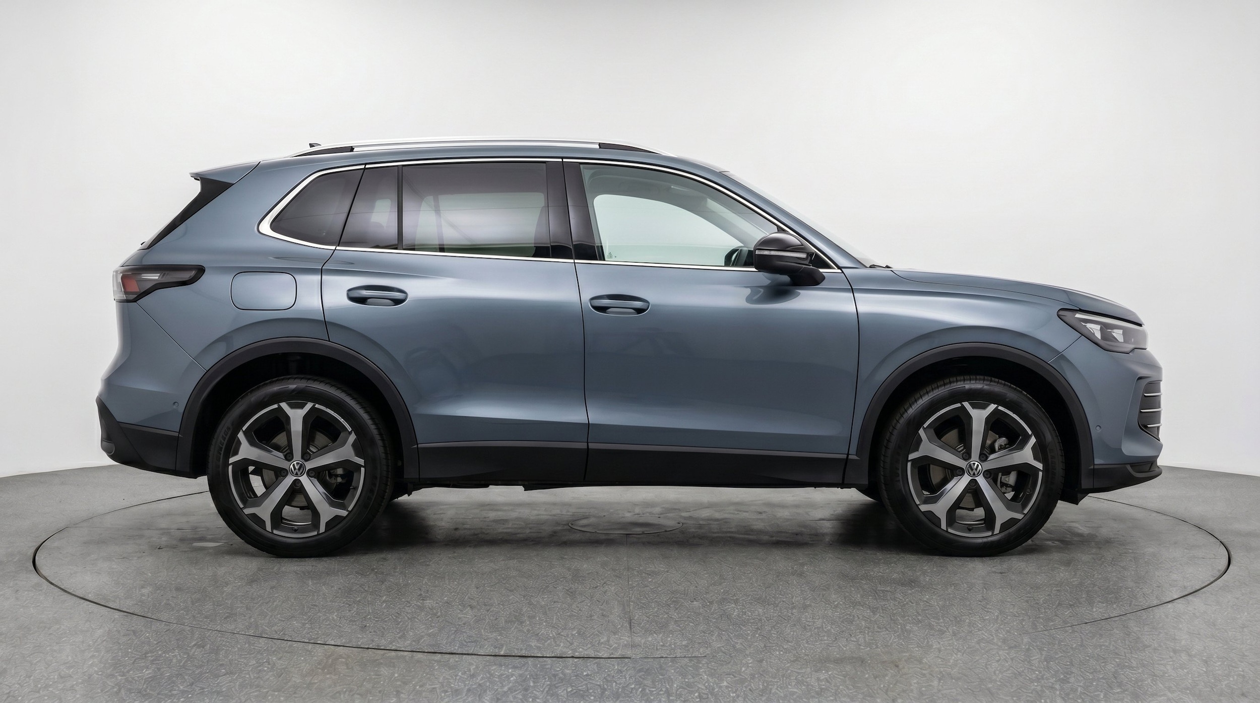 Thumbnail: 2026 Volkswagen Tiguan - 10