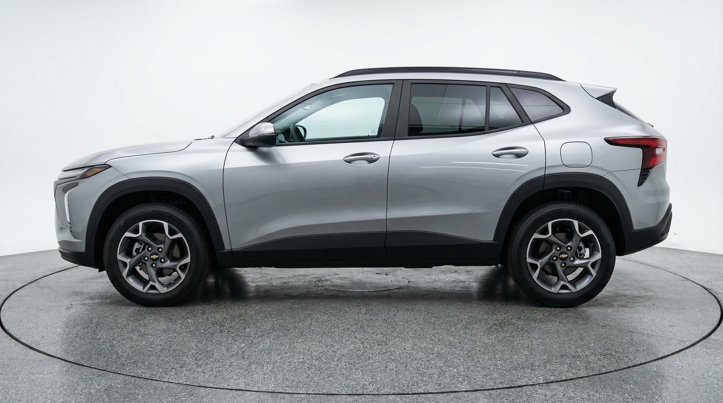 Thumbnail: 2025 Chevrolet Trax - 4