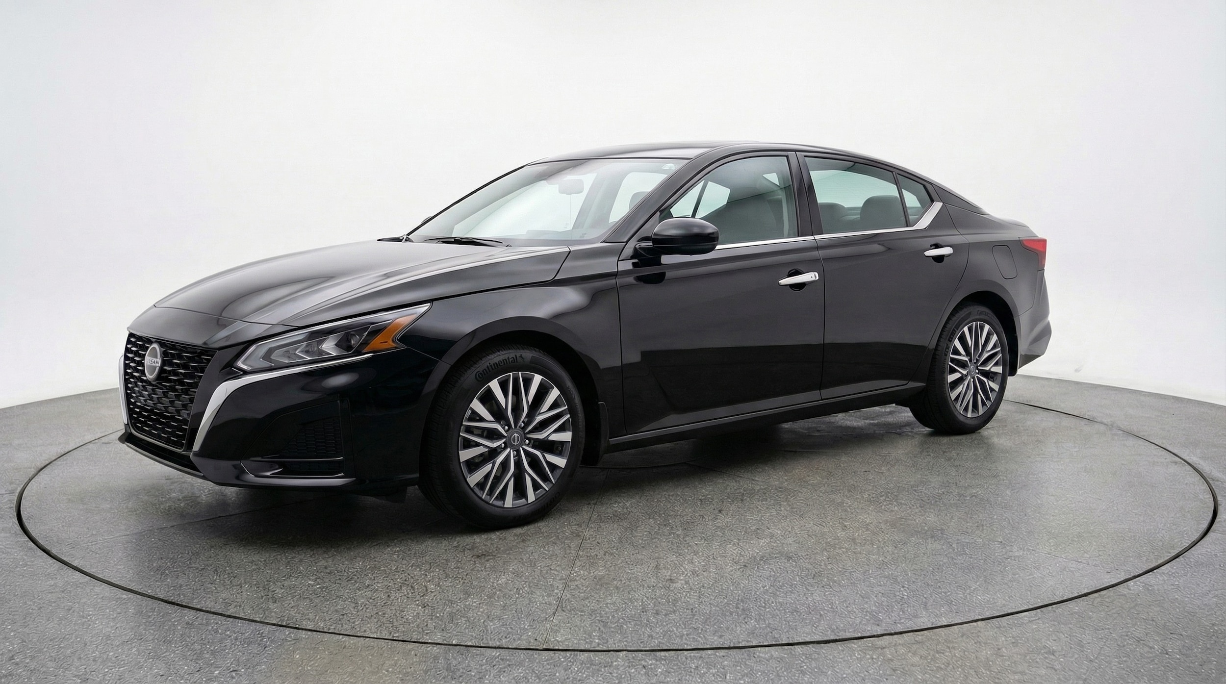 Thumbnail: 2025 Nissan Altima - 3