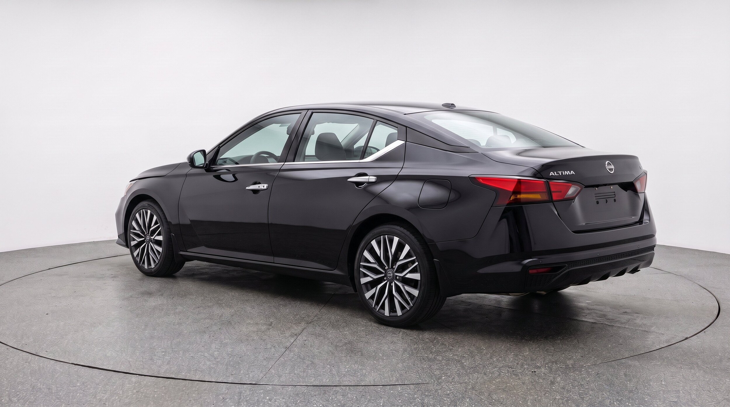 Thumbnail: 2025 Nissan Altima - 6