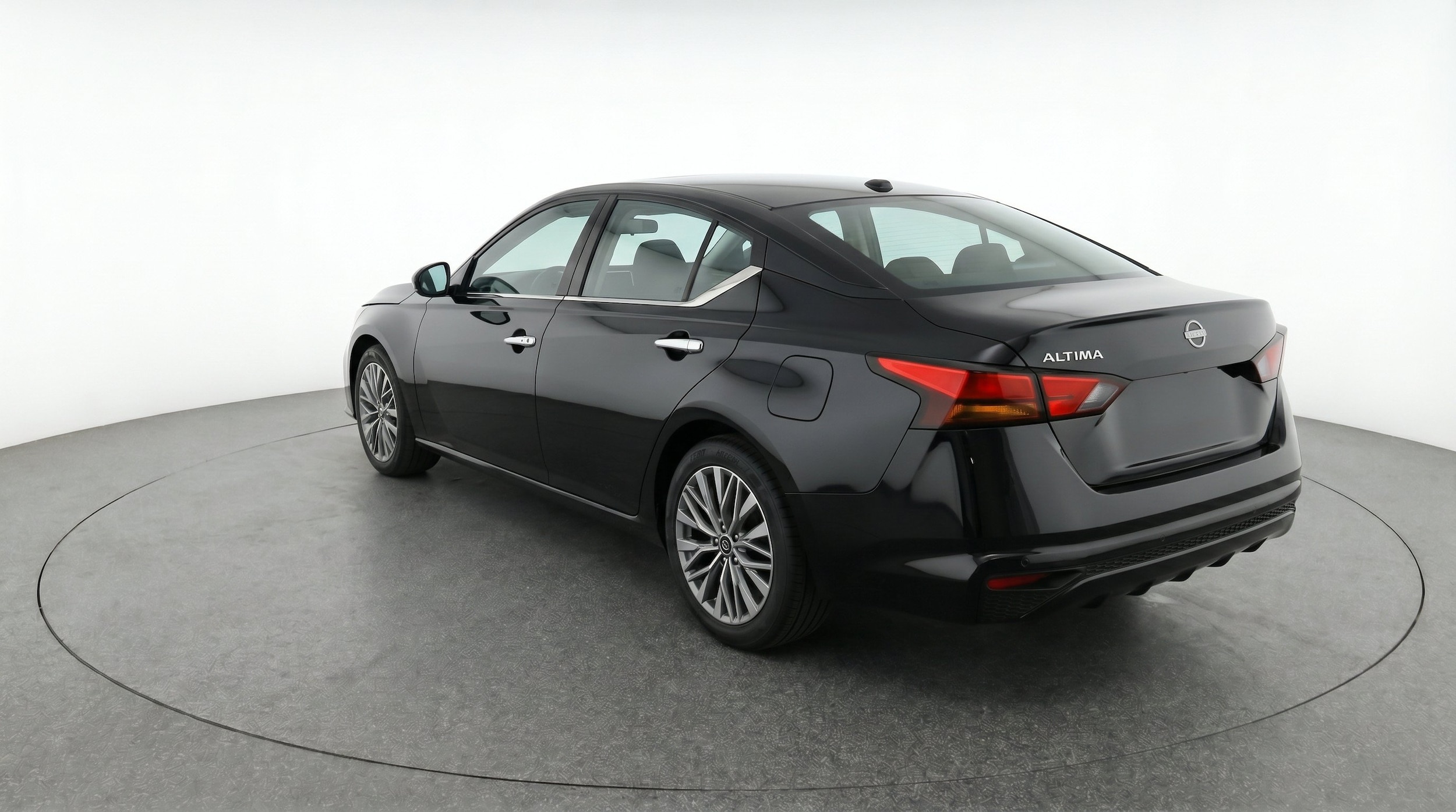 Thumbnail: 2025 Nissan Altima - 6