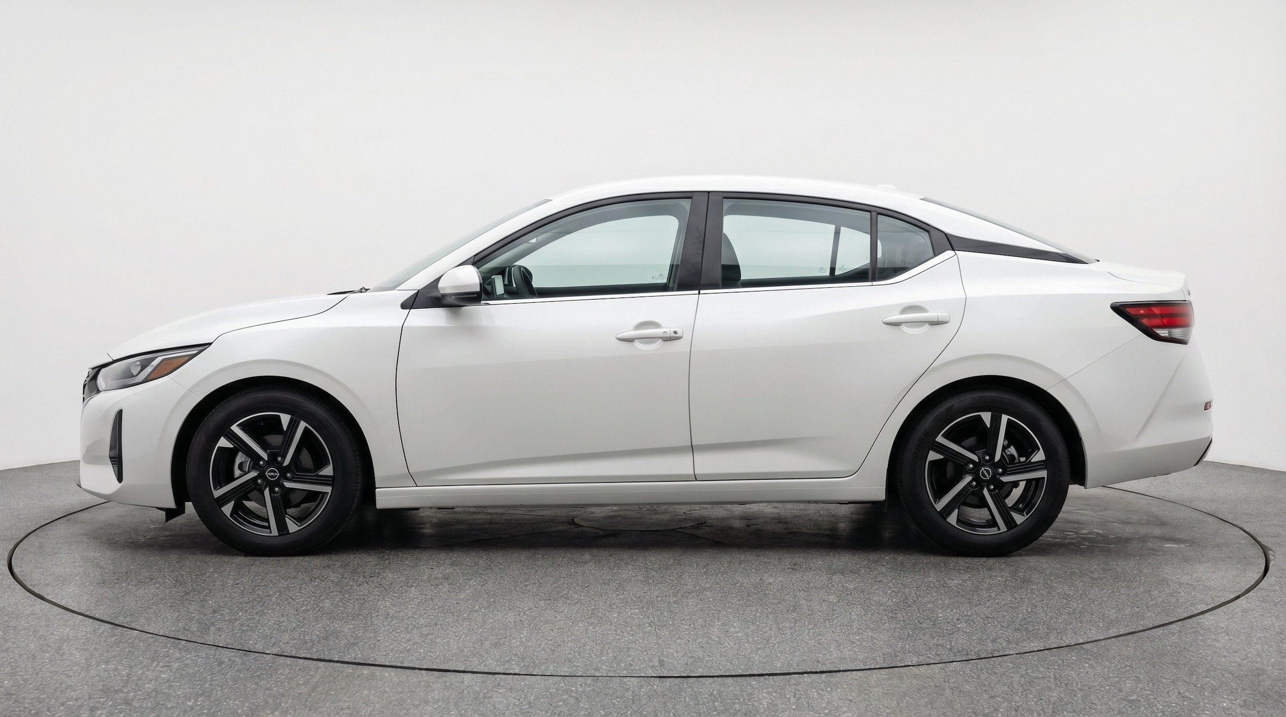 Thumbnail: 2025 Nissan Sentra - 5