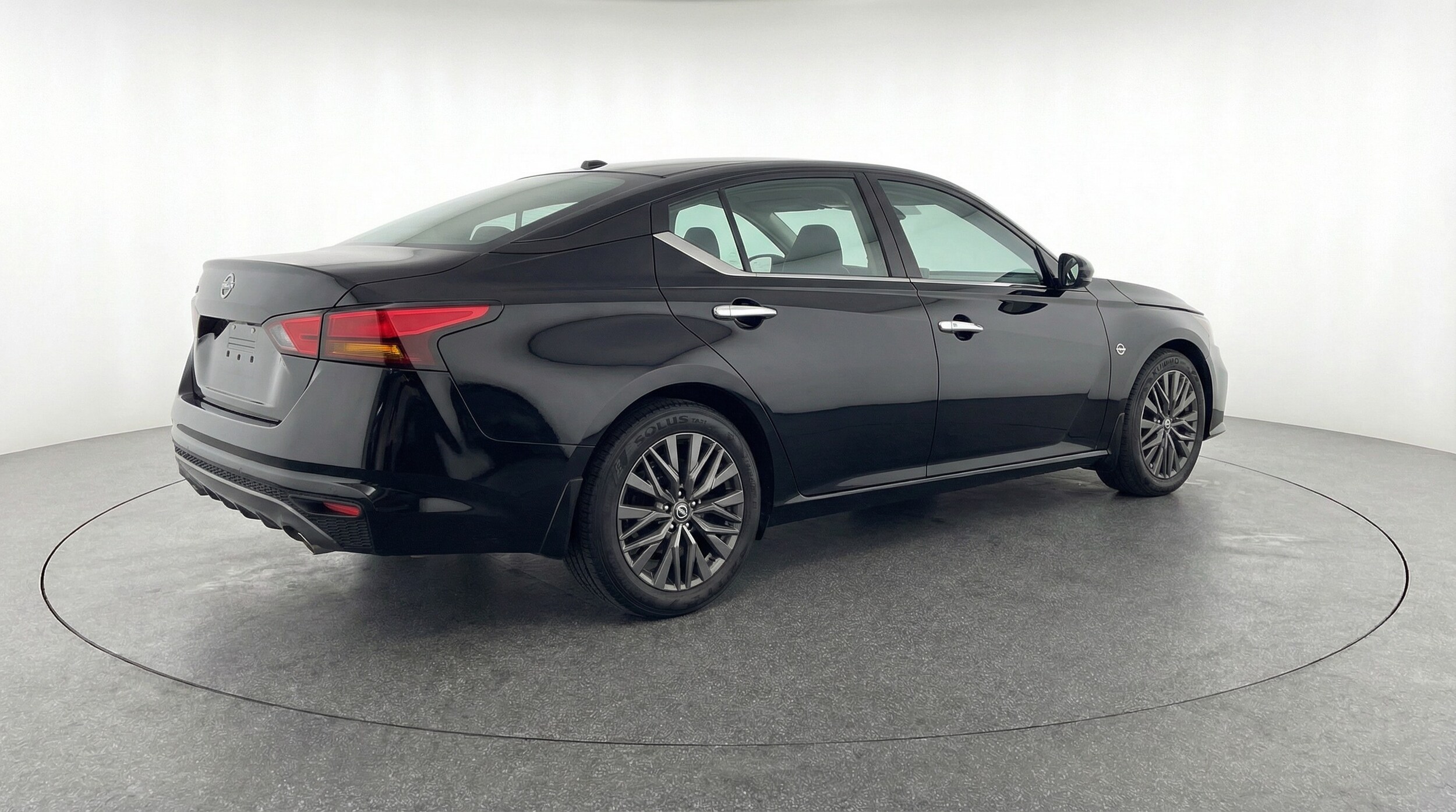 Thumbnail: 2025 Nissan Altima - 7