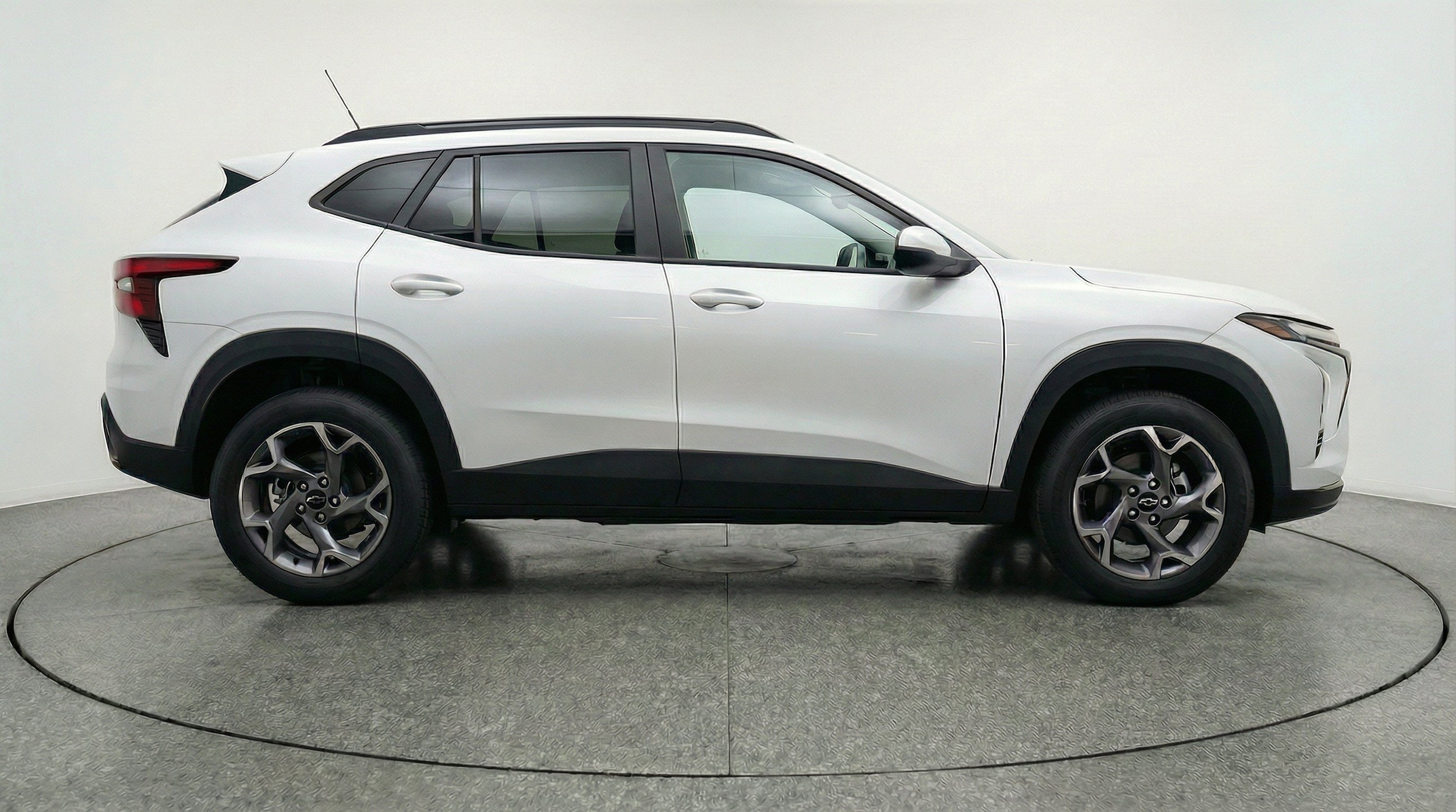 Thumbnail: 2025 Chevrolet Trax - 11