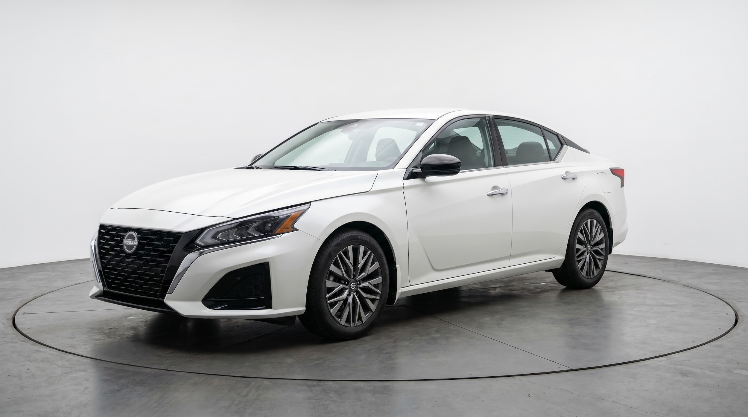 Thumbnail: 2025 Nissan Altima - 3